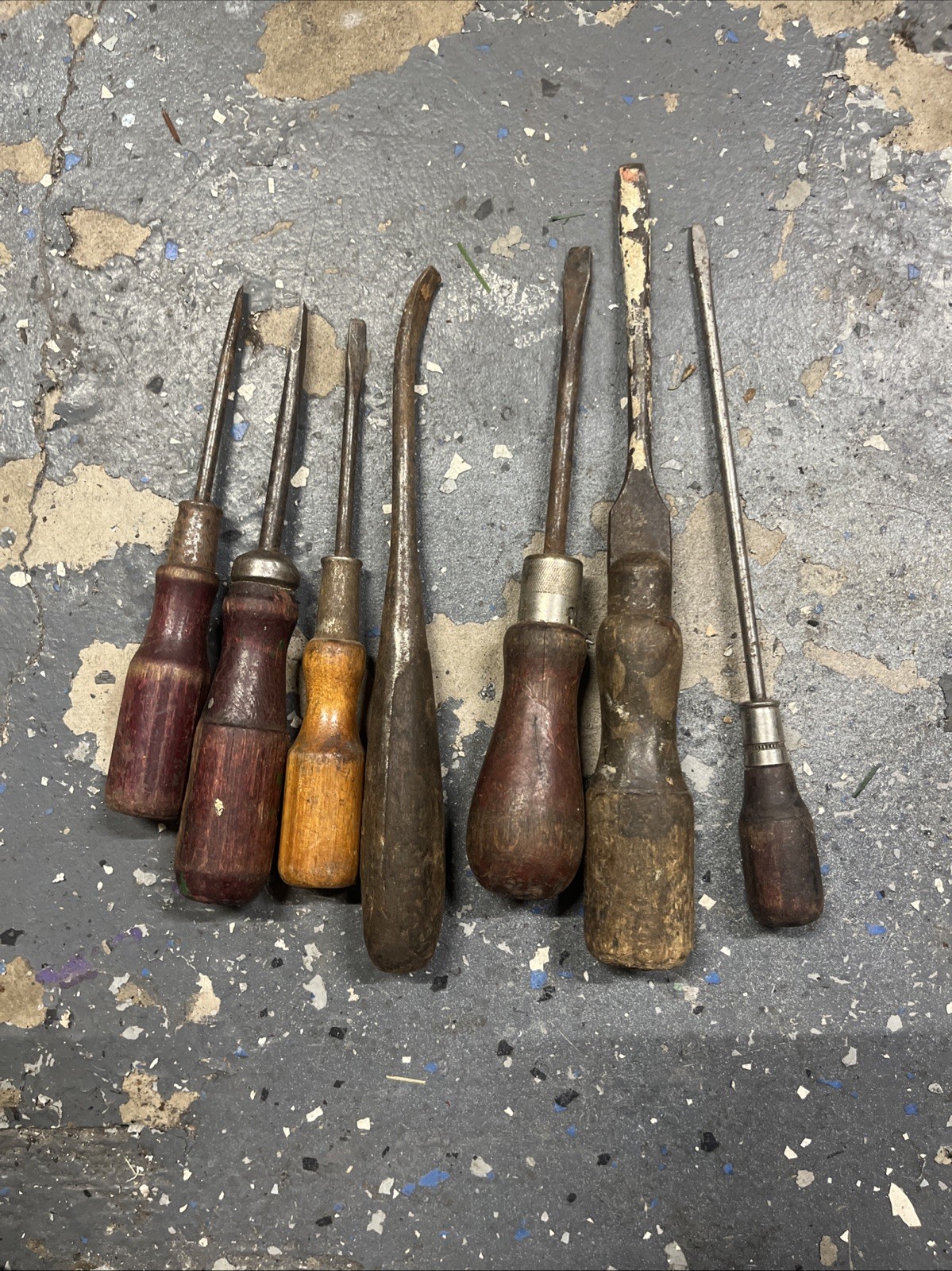 Lot of 7 Vintage Antique Wooden Handled Screwdrivers Flat Heads Tools Lot of 7 Vintage Antique Wooden Handled Screwdrivers Flat Heads Tools