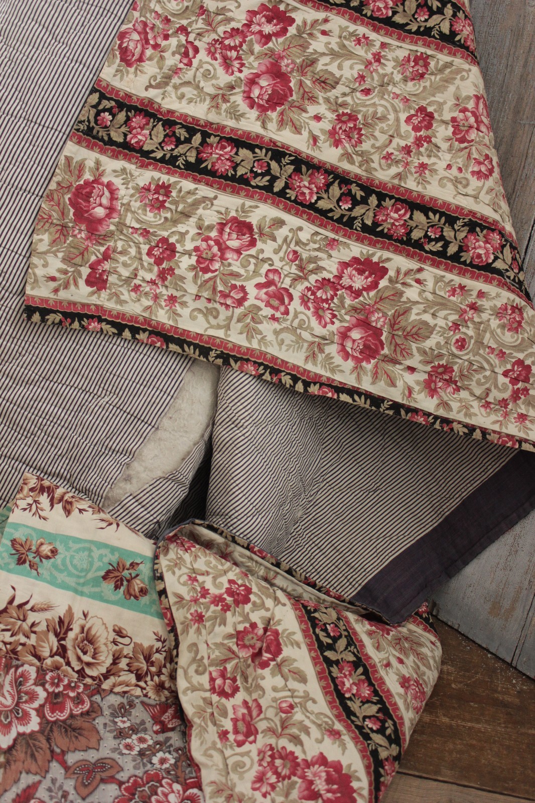 Antique French piquee boutis quilt 71X 87 Pieced c1870 old Textile Trunk Antique French piquee boutis quilt 71X 87 Pieced c1870 old Textile Trunk
