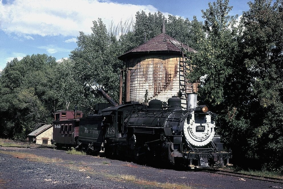 Denver and Rio Grande Western 498 with caboose at Gato NM 2008 5 x 7 Photo