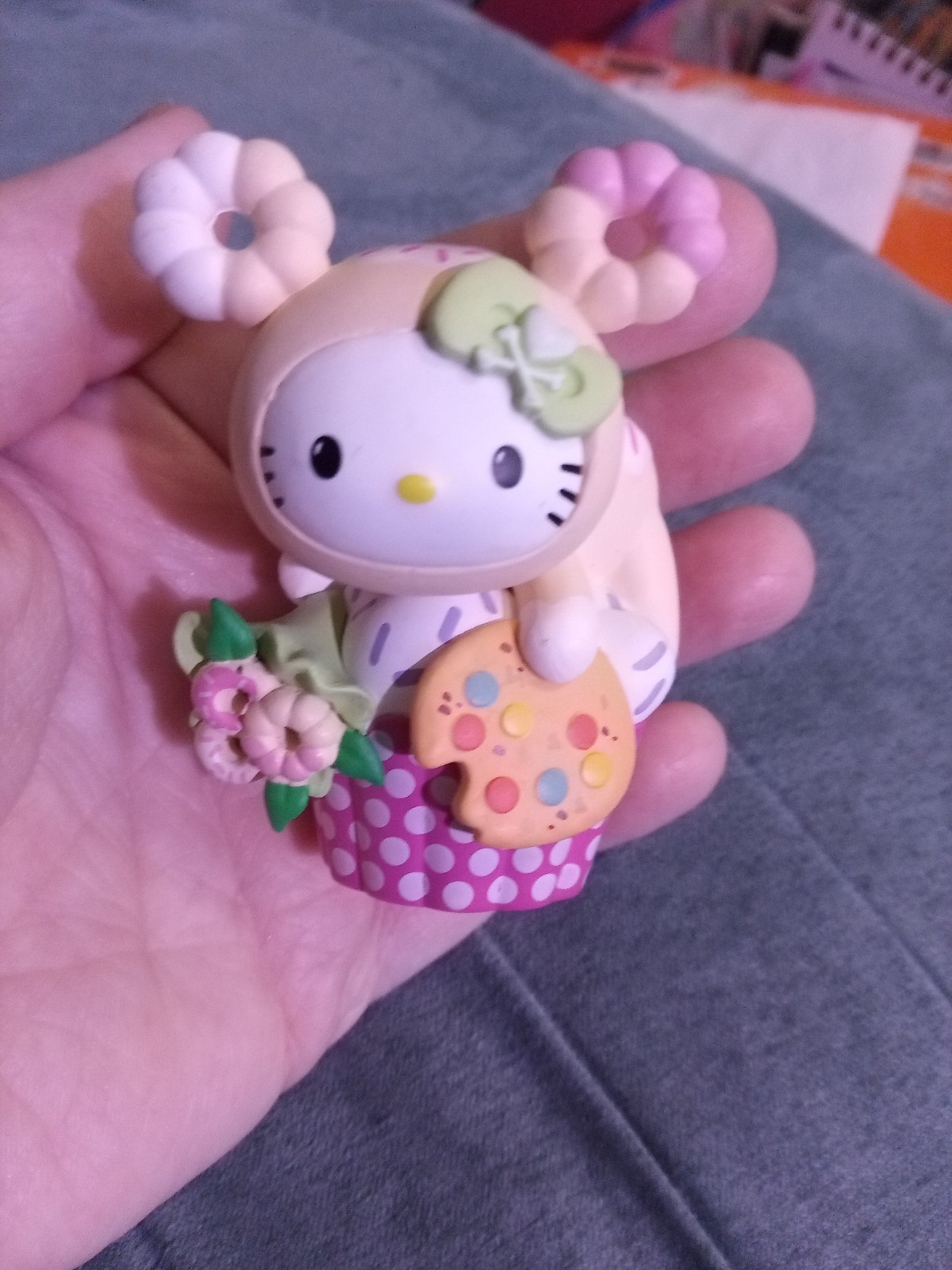 NO BOX Tokidoki X Hello Kitty 50th Birthday Blind Box (Cupcake Hello Kitty)