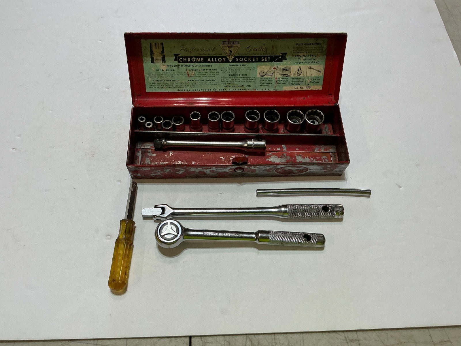 Rare Vtg Indestro 17 pc 1/4\