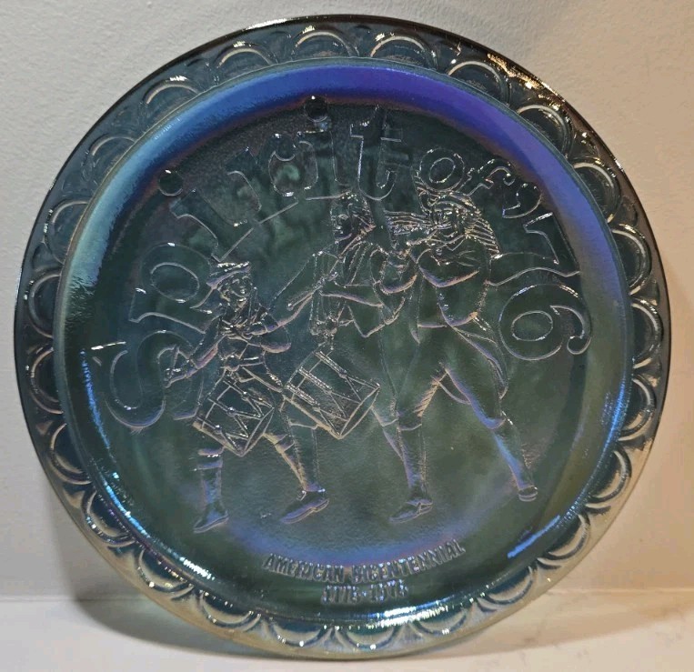 Vintage Indiana Bicentennial 1776-1976 Blue Iridescent Carnival Glass Plate 8