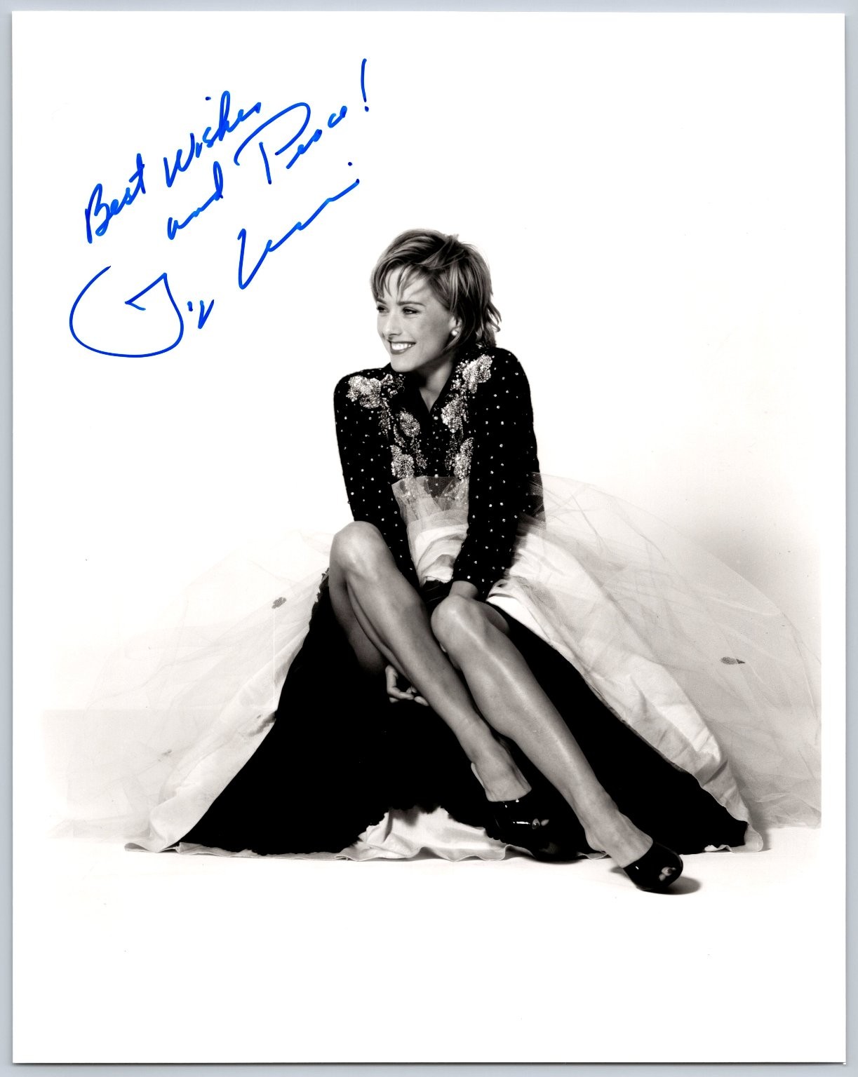 Téa Leoni Autographed Photo Signed Blue Ink Actress Best Wishes & Peace