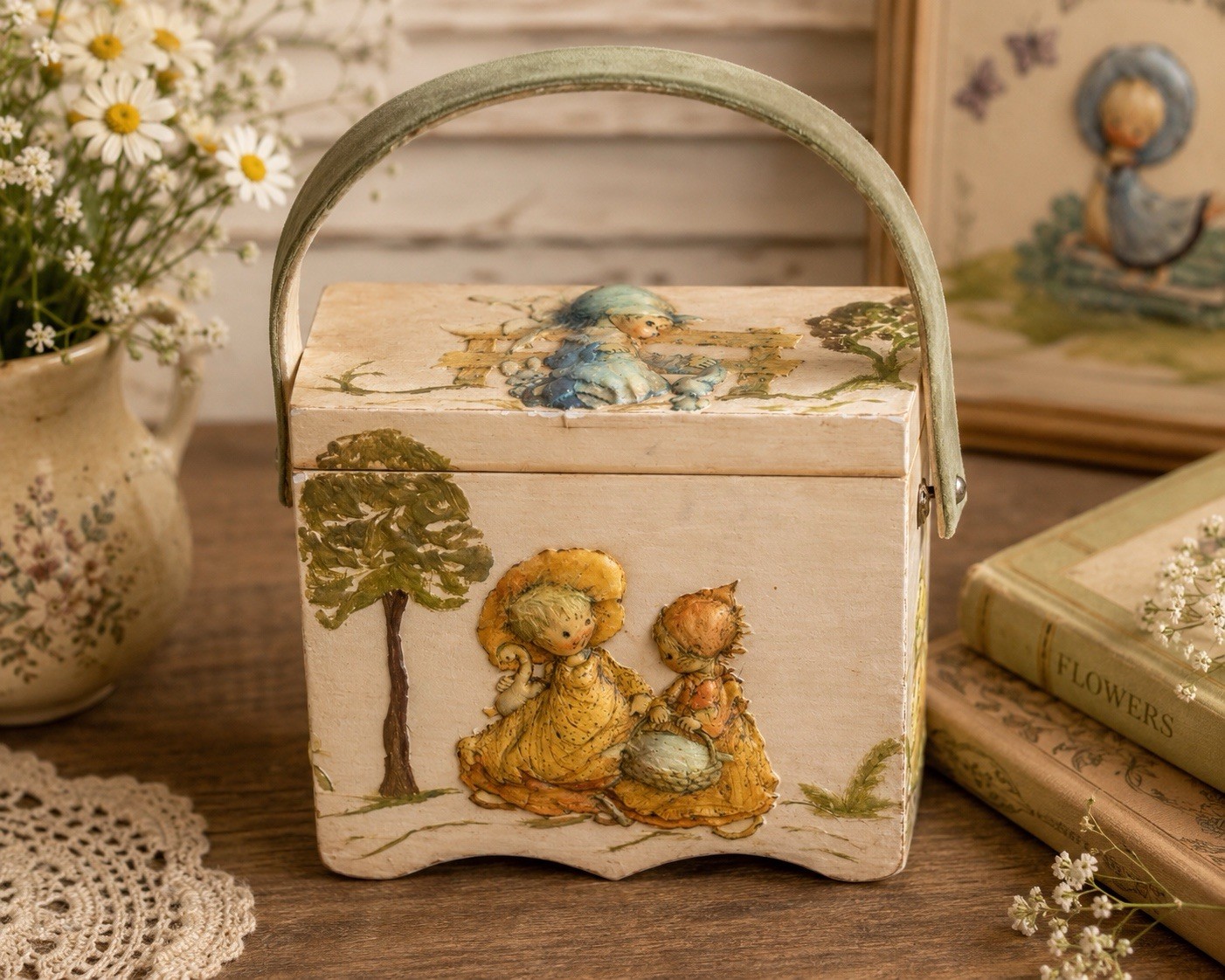 Vintage Betsey Clark Wood Purse Octagon Box Decoupage Lined Hinged