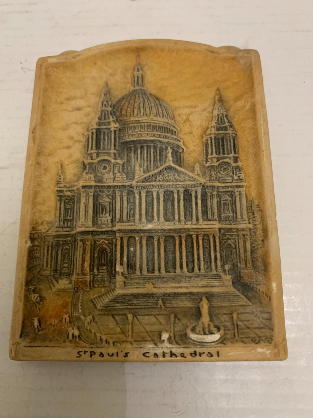 Vintage St. Paul's Cathedral London England Souvenir Chalkware Wall Hanging