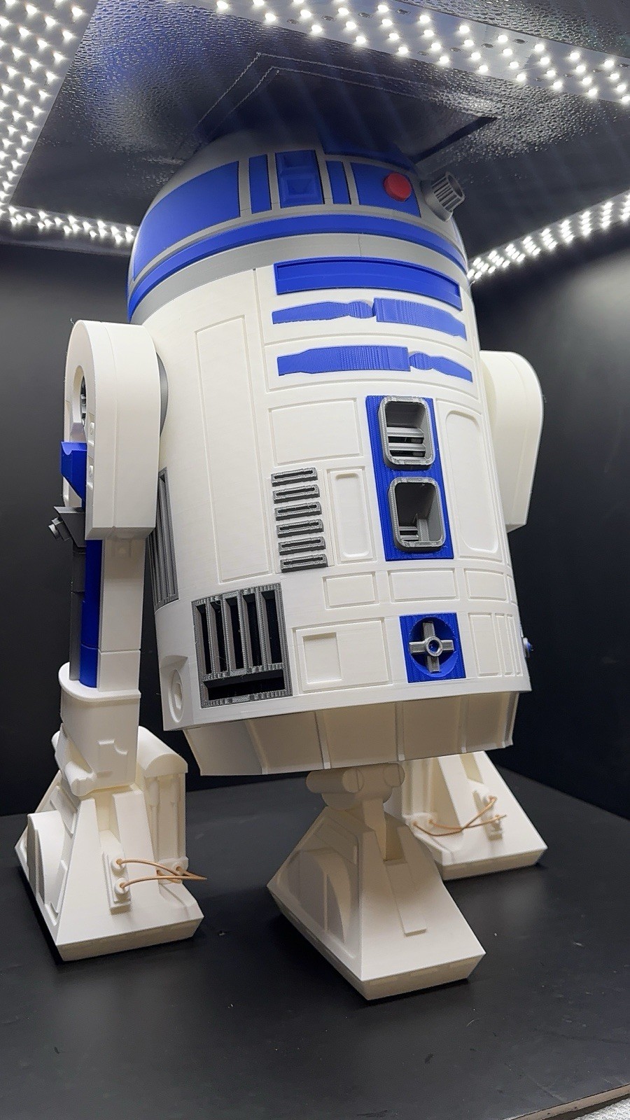 Star Wars R2-D2 Collectible Figure 3D printed 