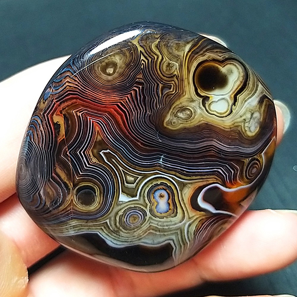 TOP 68G Natural Polished Silk Banded Lace Agate stone Madagascar m51