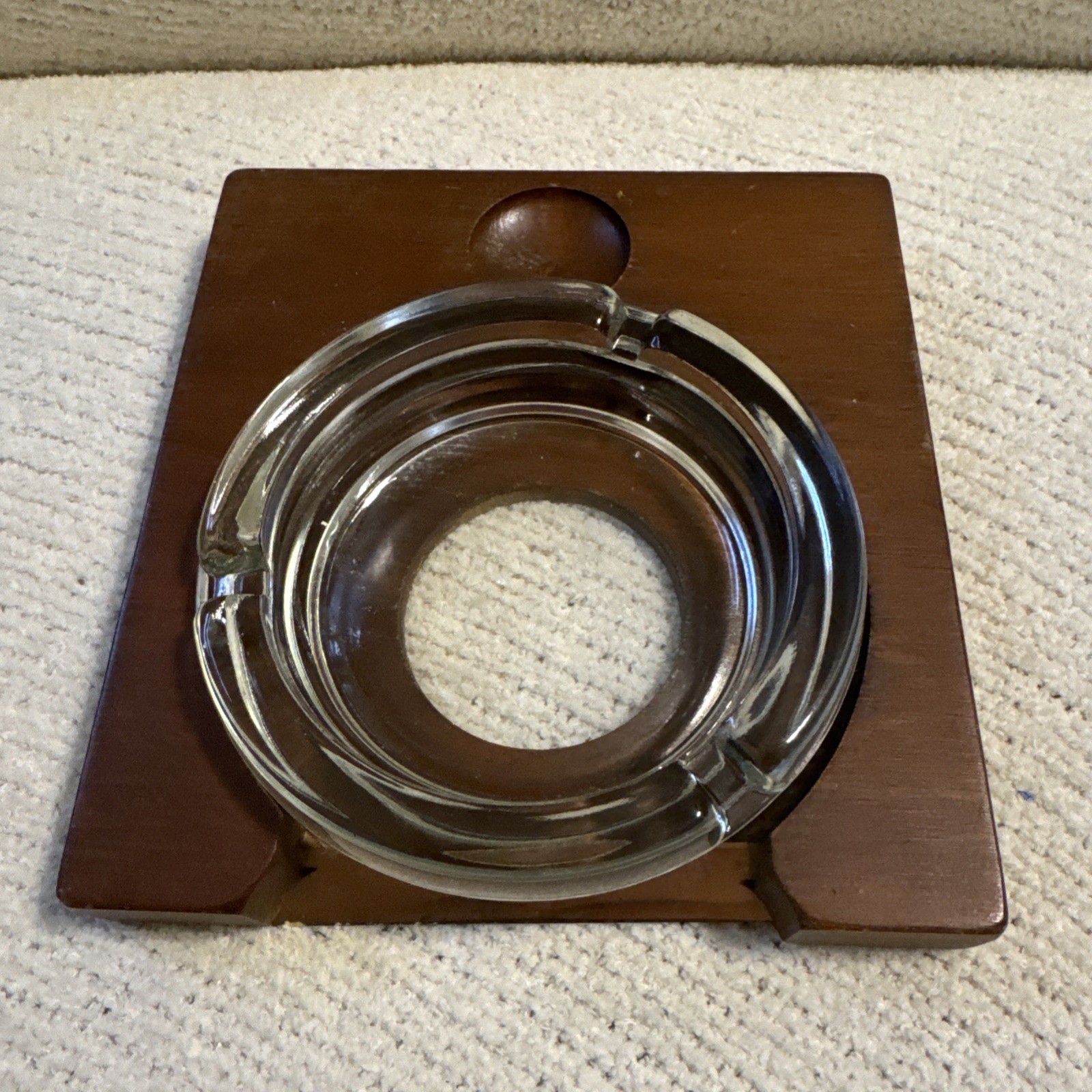 Vintage Putts & Butts Golf Ashtray Wood Base w/ Glass Insert Brass Trim MCM 6”