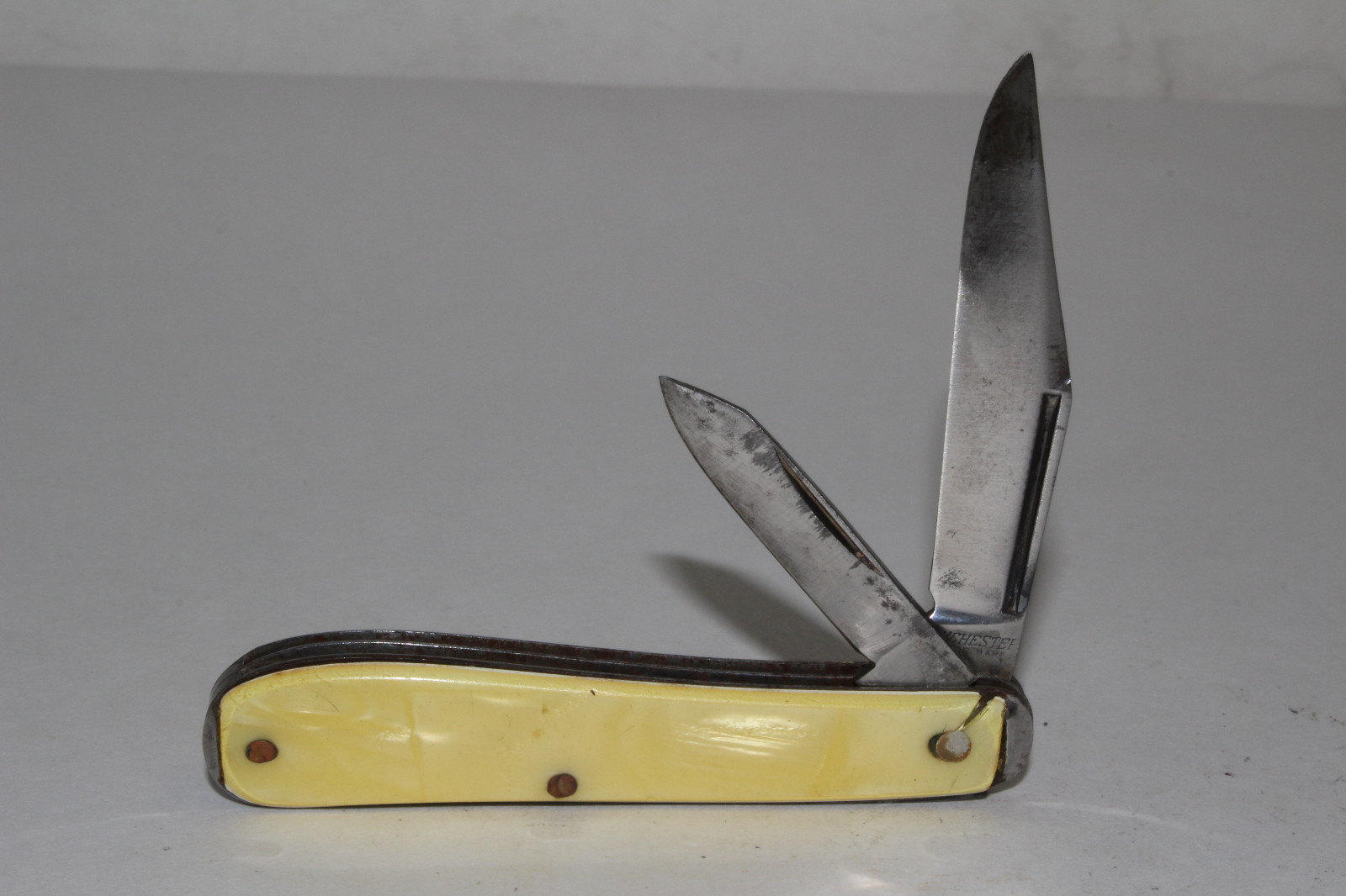 Vintage Winchester Dog Leg Jack Knife