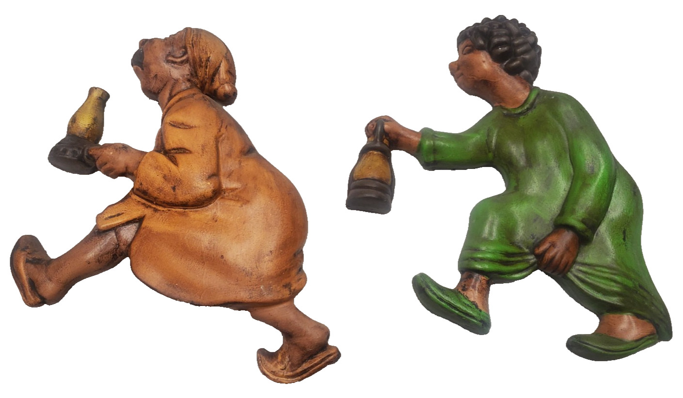 VTG SET OF 2 ARNELS MOLDS RACE TO THE OUTHOUSE GRANDPA GRANDMA WALL FIGURINES VTG SET OF 2 ARNELS MOLDS RACE TO THE OUTHOUSE GRANDPA GRANDMA WALL FIGURINES