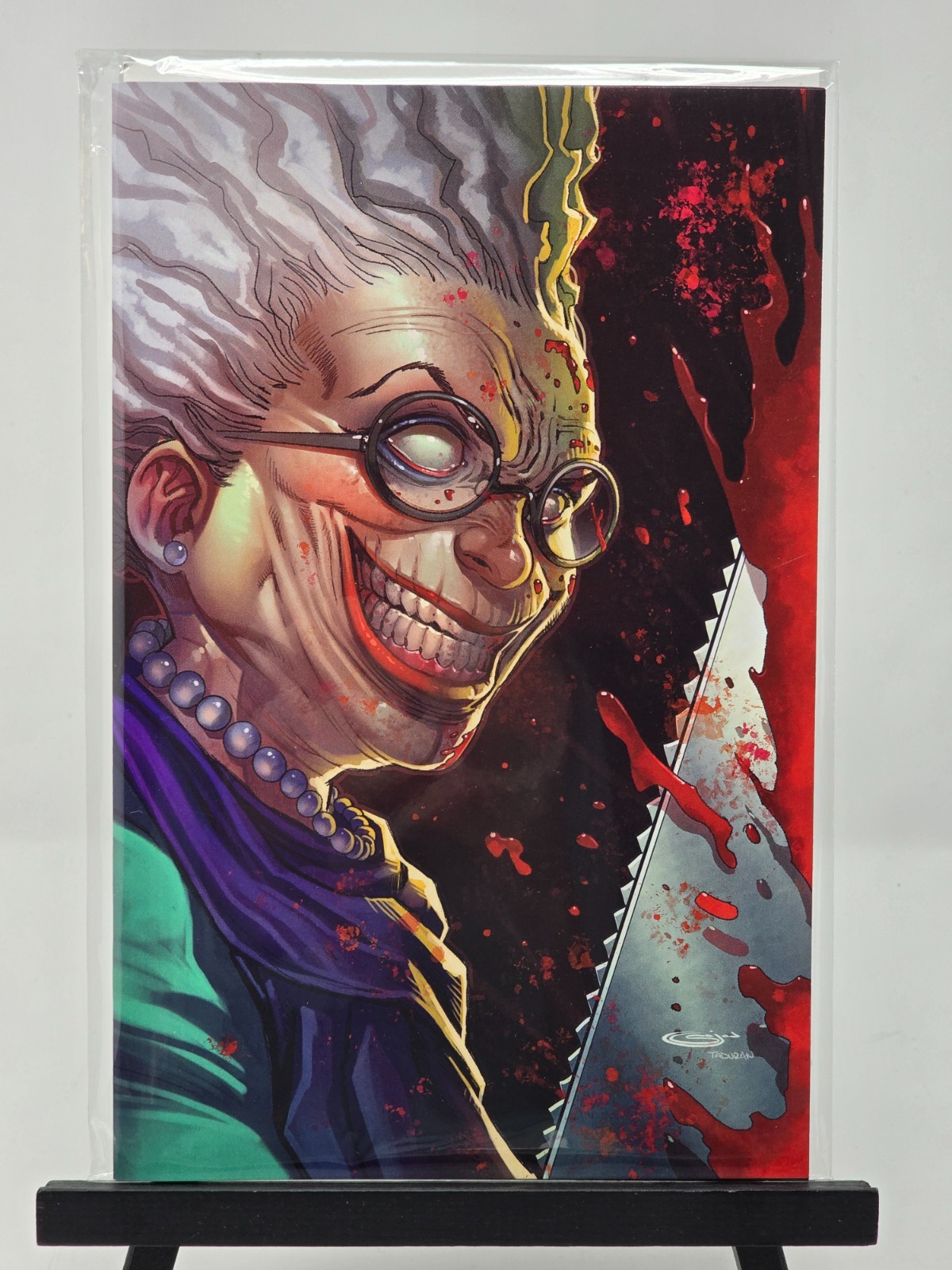 Grandma Chainsaw Book 1 - Drendor Exclusive Virgin Cover Variant - KICKSTARTER