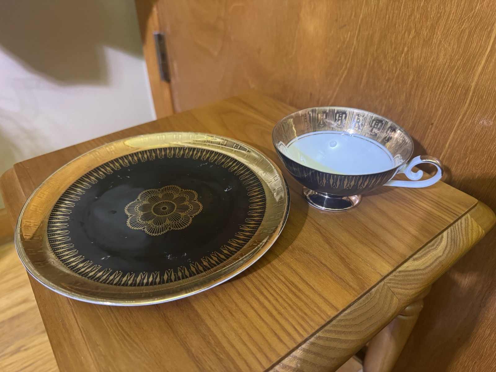 VTG Eberthal Bavaria Porcelain Tea Cup & 8” Round Plate Black & Gold