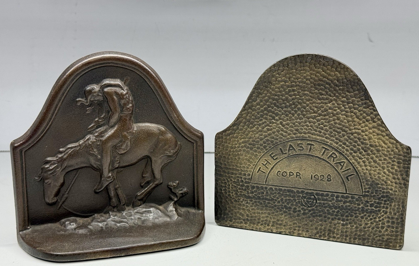 Antique 1928 Native American On Horse The Last Trail Cast Iron & Bronze Bookends