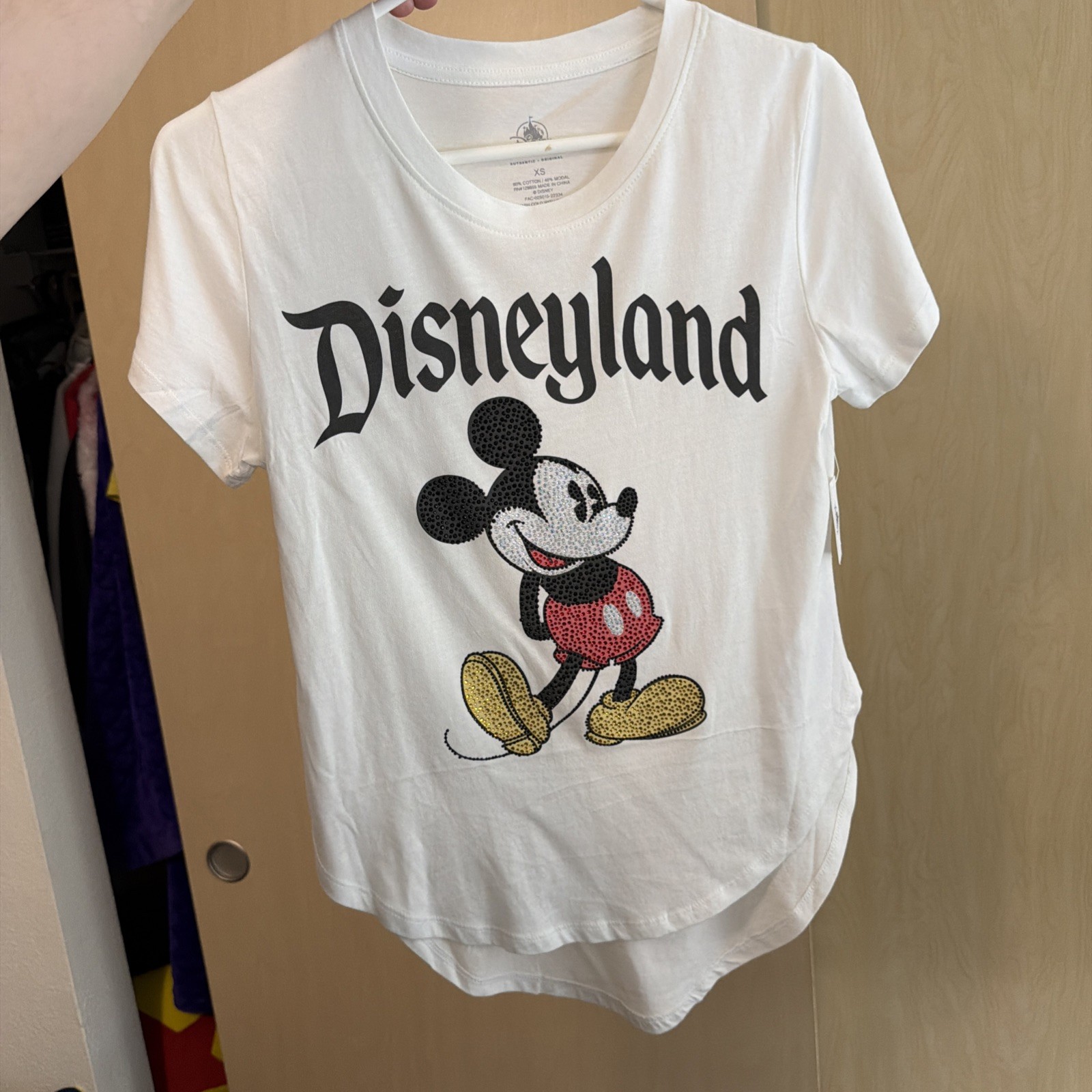 DISNEYLAND Mickey Mouse White Rhinestone T Shirt Disney New XS NWT DISNEYLAND Mickey Mouse White Rhinestone T Shirt Disney New XS NWT