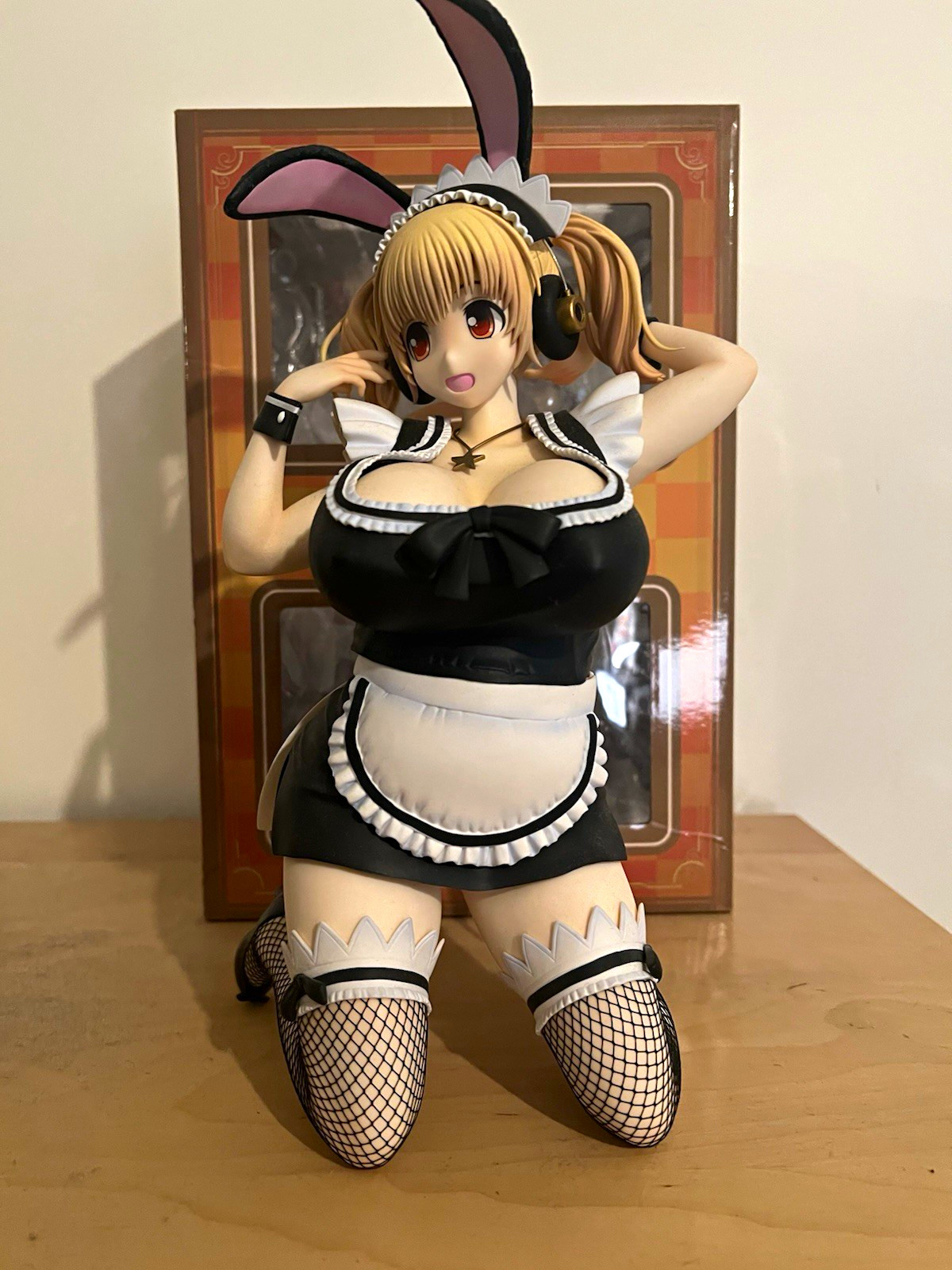 Super Pochaco - Bunny Maid Version (FREEing Figure)