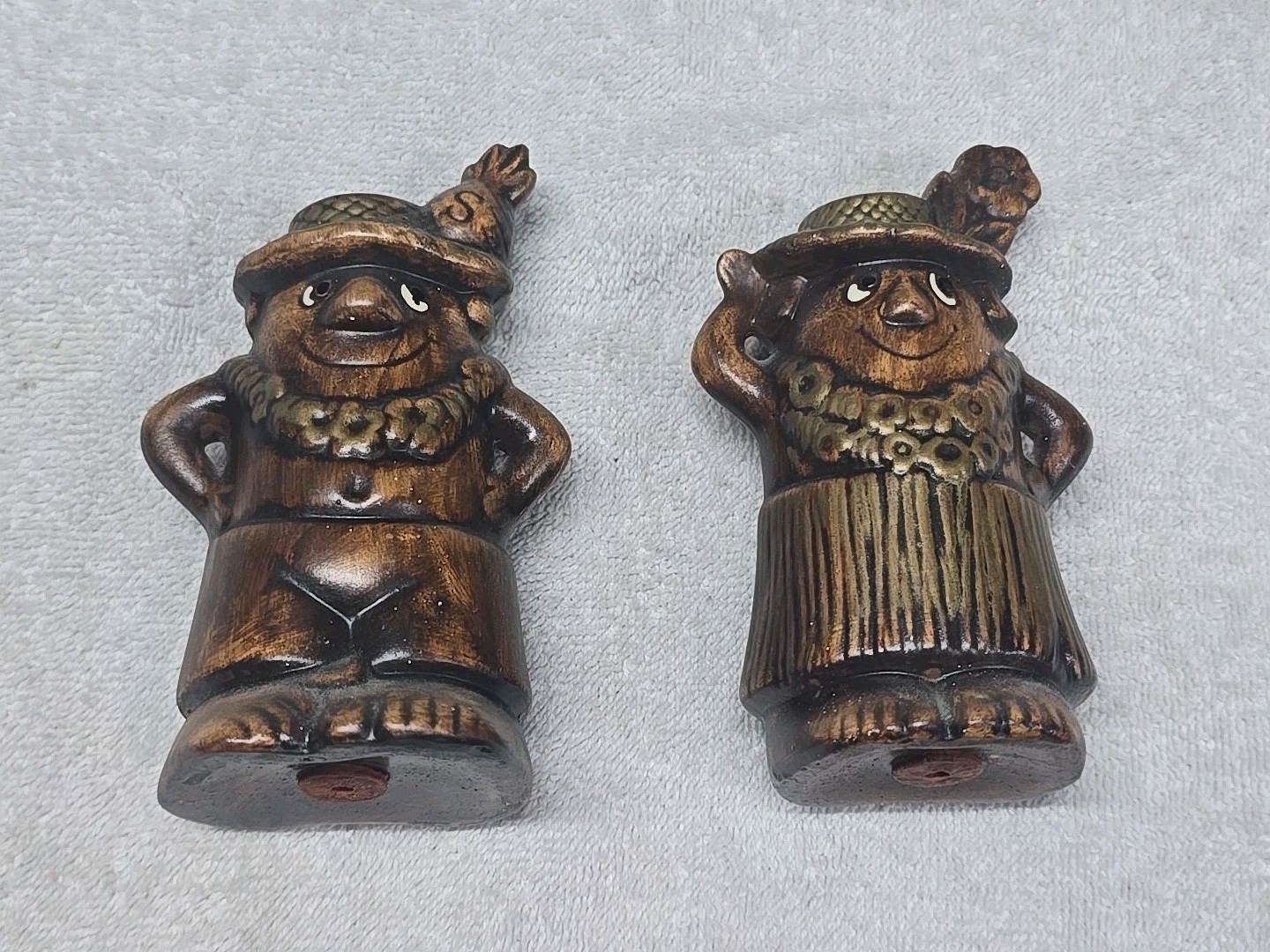 Vintage 1970's Hawaiian Man & Woman Tiki Salt & Pepper Shaker Set Made in USA
