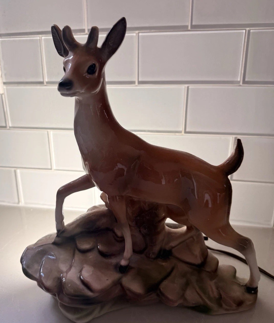 Vintage Maddux of Calif. Porcelain Deer Stag Portable Lamp Night Light 11.75 EUC