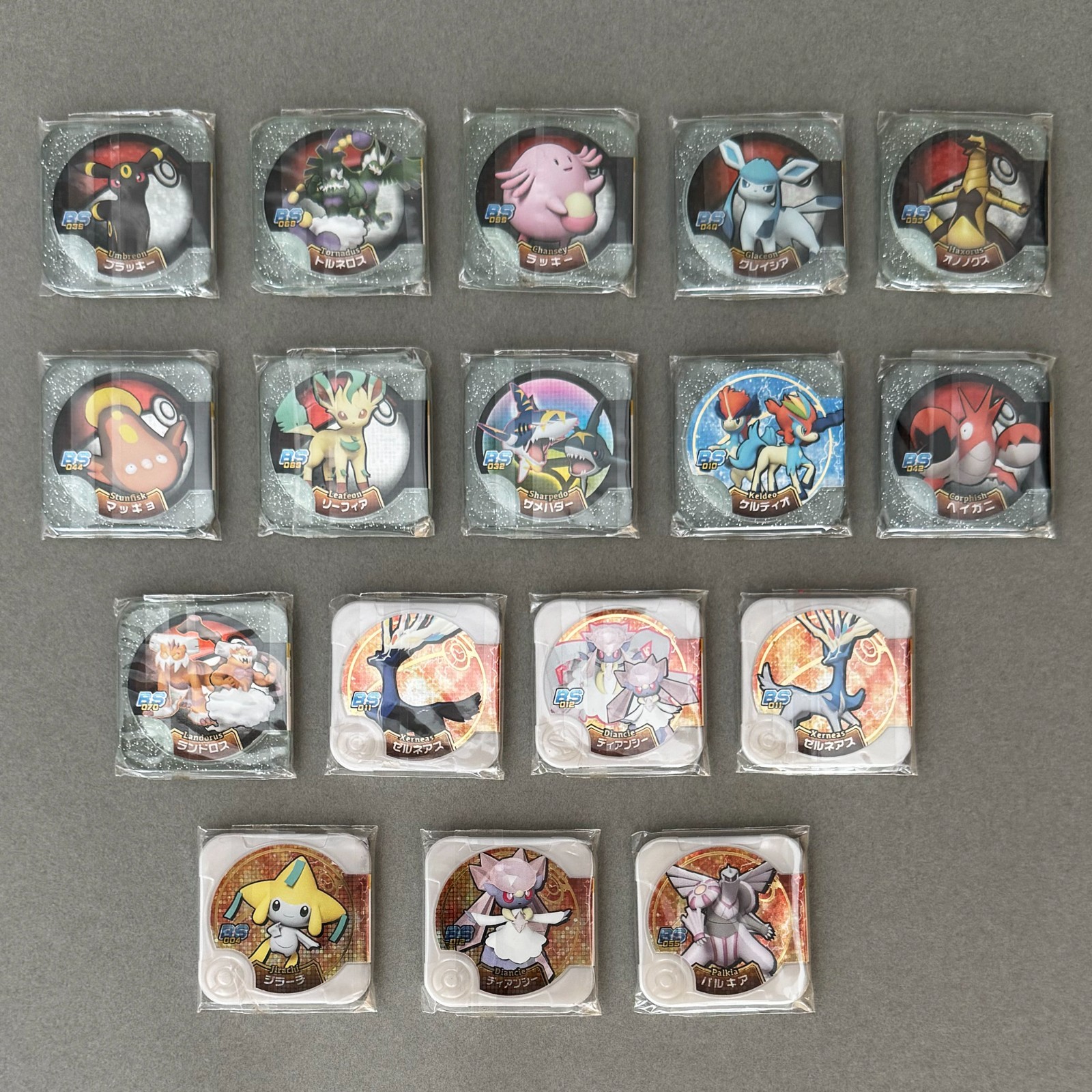 Pokémon Tretta Lot of 17 Sealed Japan Arcade Disks Umbreon Leafeon Glaceon