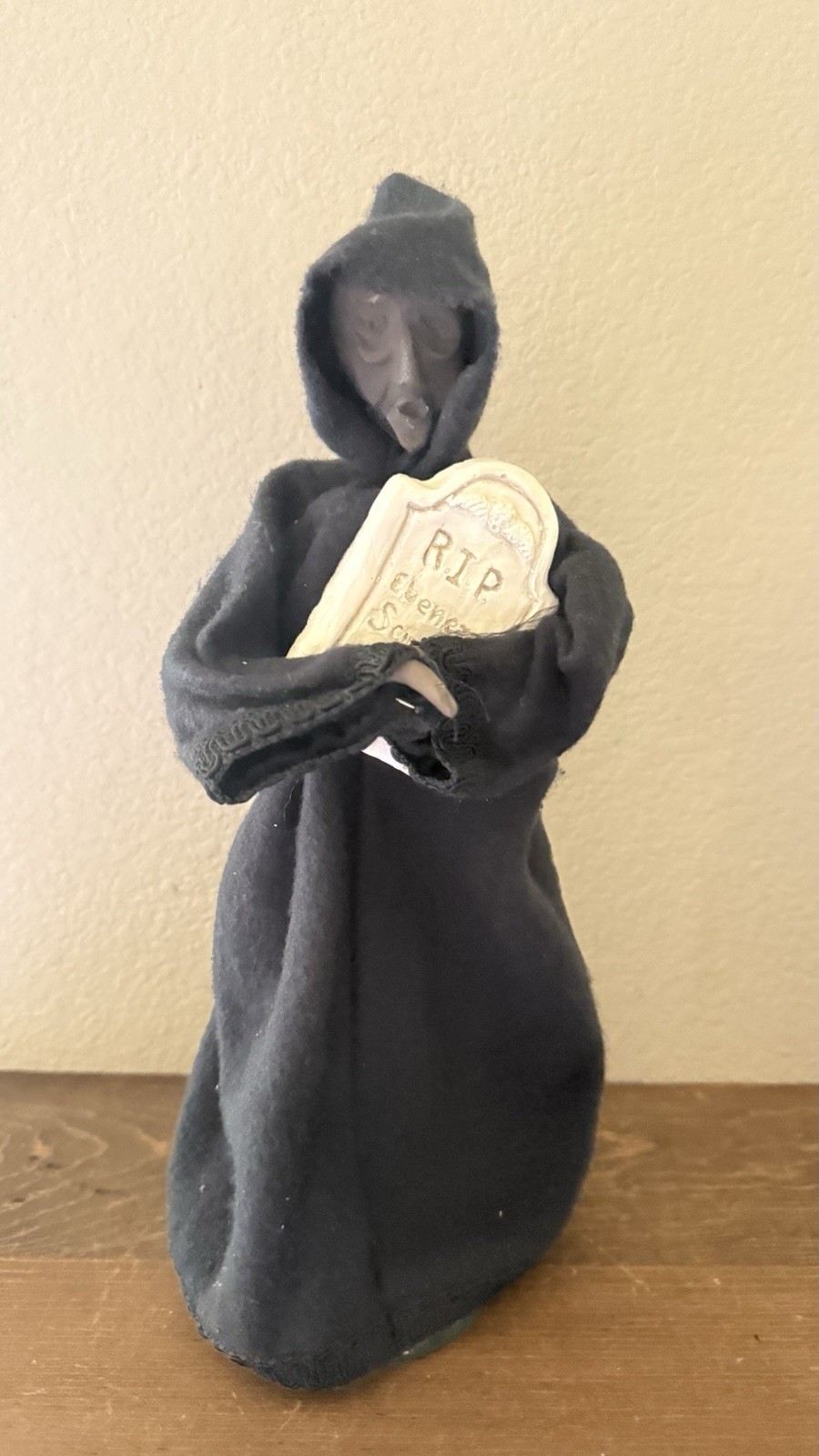 Vintage 1989 1st Edition Byers Choice Spirit Future Figure signed