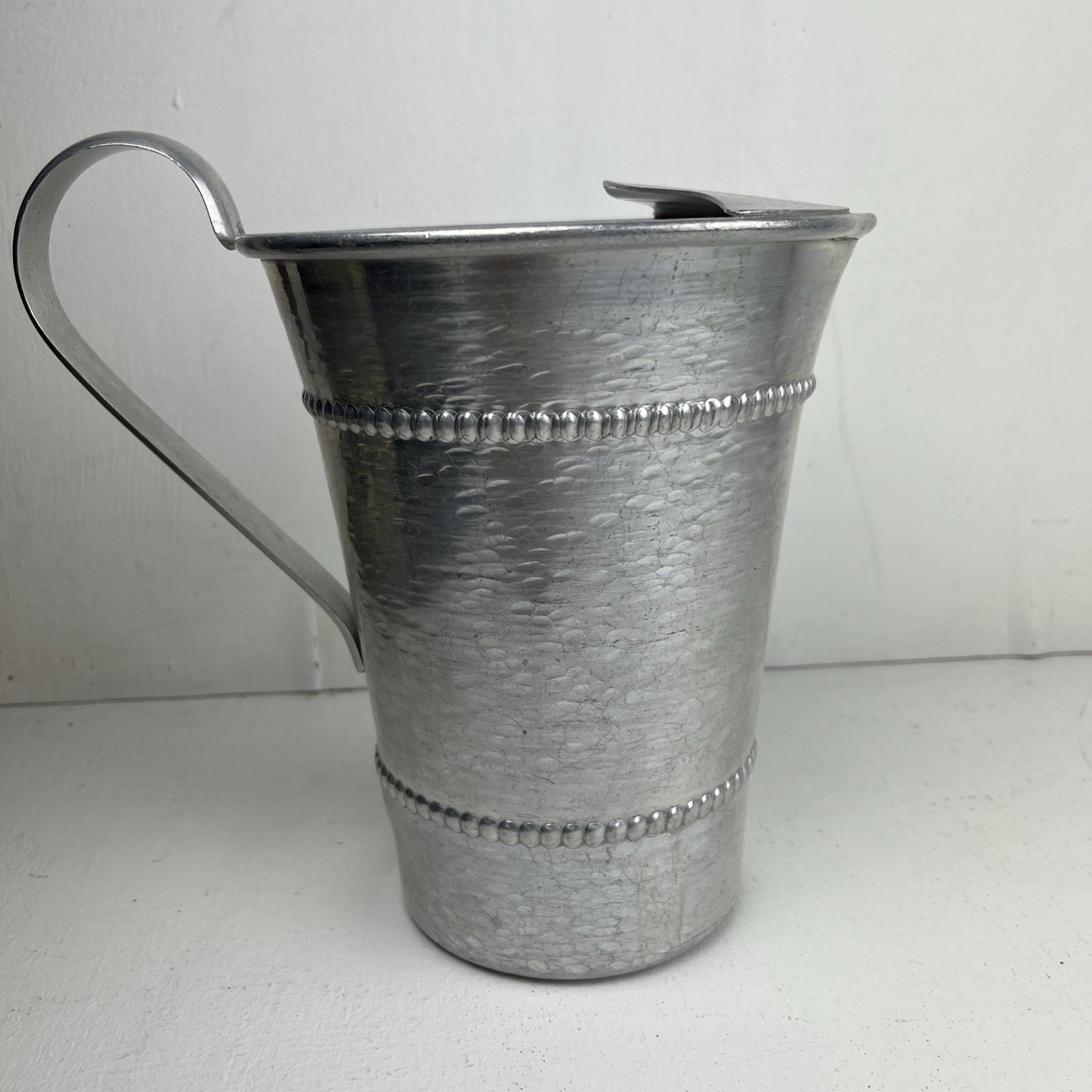 Vintage Pitcher Retro Hammered Aluminum Gailstyn USA SIZE
