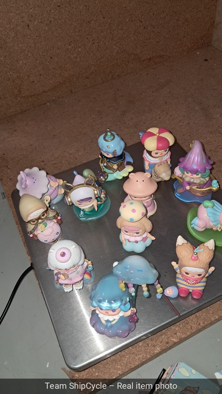 DEFECTIVE other see details RARE POP MART Pucky What are the Fairies Doi G3D
