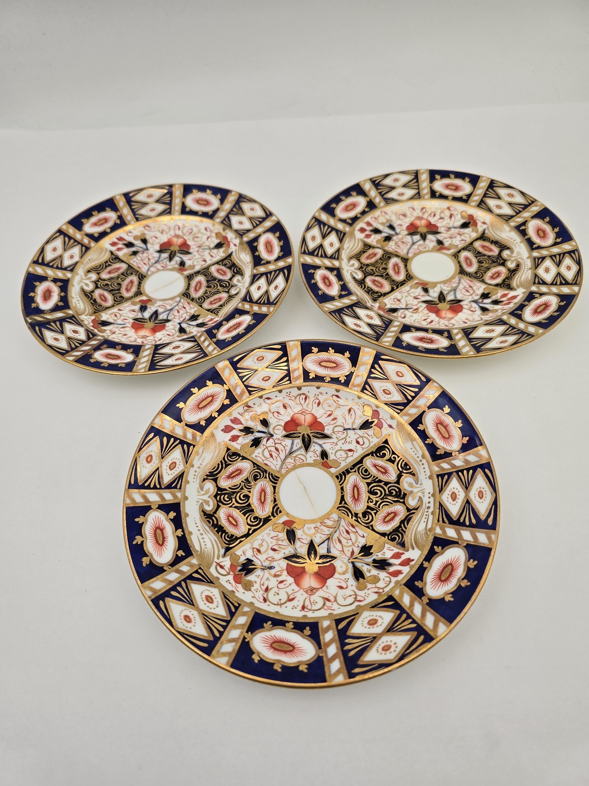 3 Piece Vintage Minton Imari Saucer Plate Bone China 6.5\