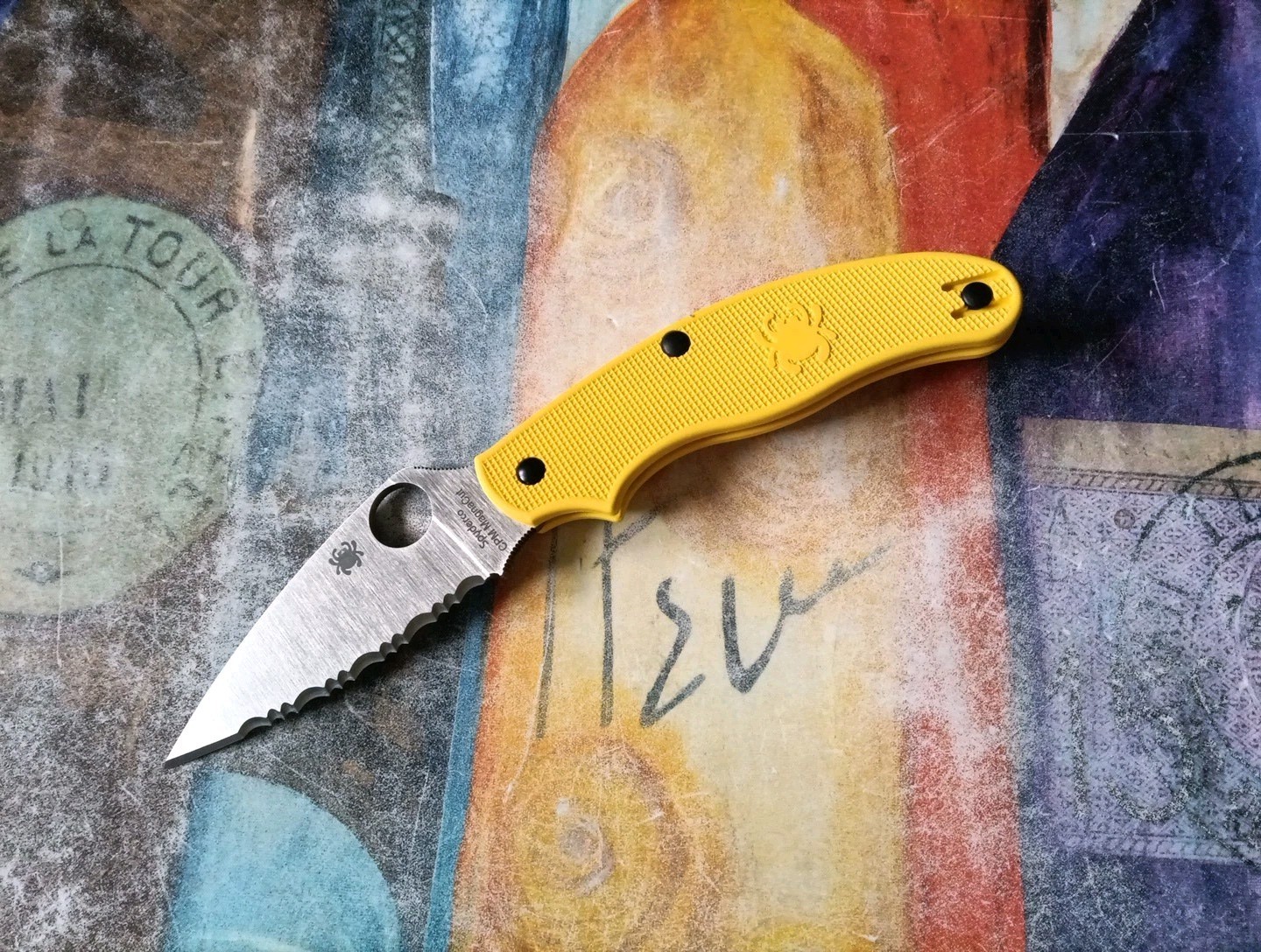 Spyderco UK Penknife Salt, Satin CPM-MagnaCut Serrated Blade, Yellow FRN Handle