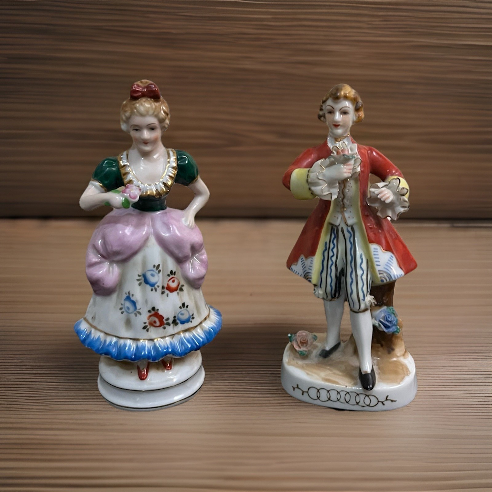 Vintage 1940s Porcelain Hand Painted Colonial Couple Figurines Japan Set Of Two