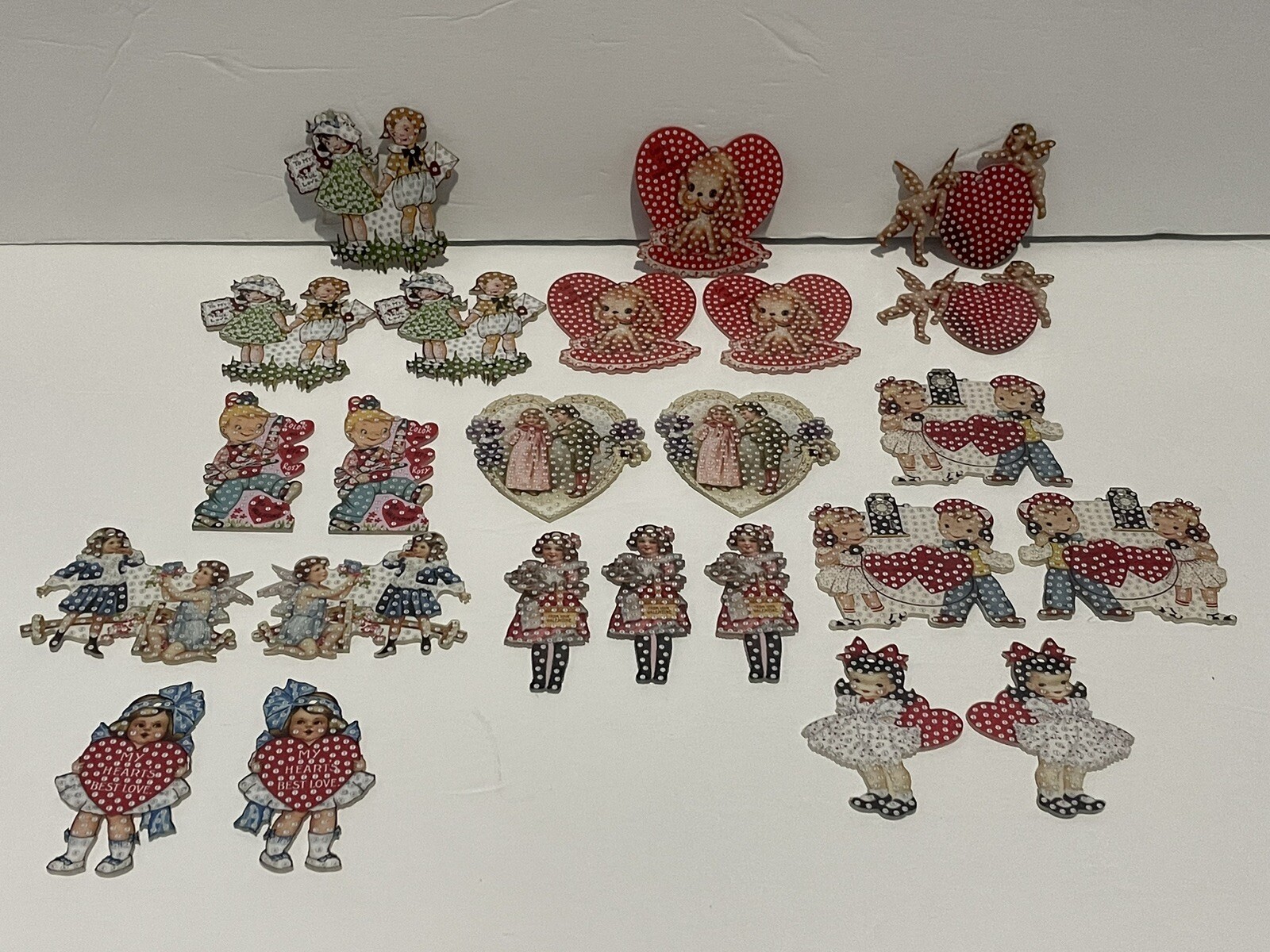 24 Piece Vintage Style Christmas Ornaments Old Time Designs 3” T ( 2 Sided) 24 Piece Vintage Style Christmas Ornaments Old Time Designs 3” T ( 2 Sided)
