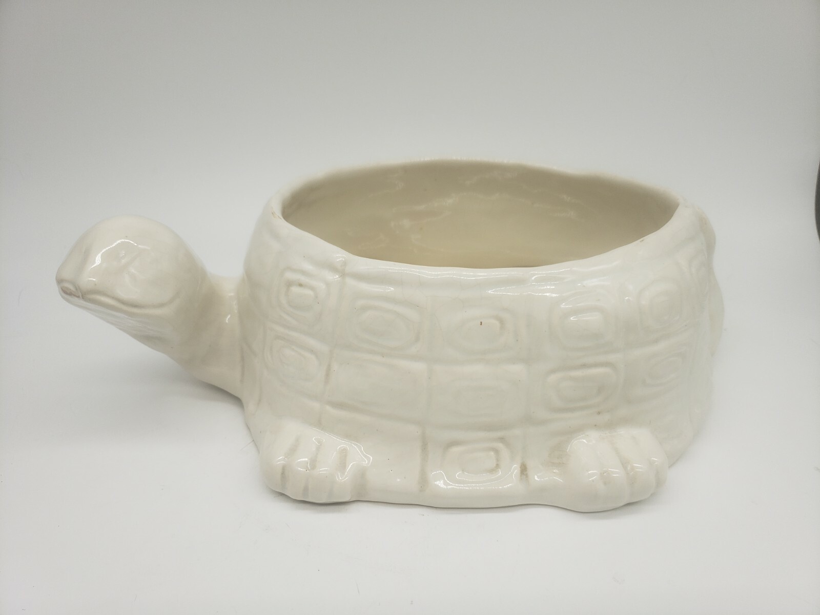 California USA Pottery White Turtle Tortoise Planter    T4