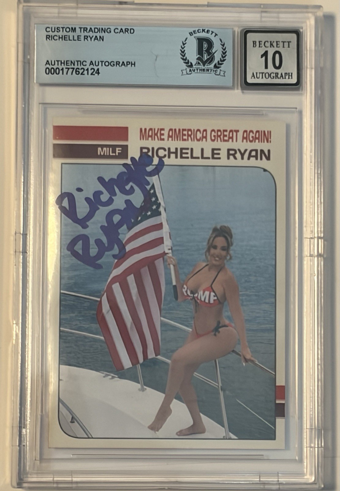 Richelle Ryan Signed Trading Card Beckett Encapsulated Autograph Grade 10 MAGA