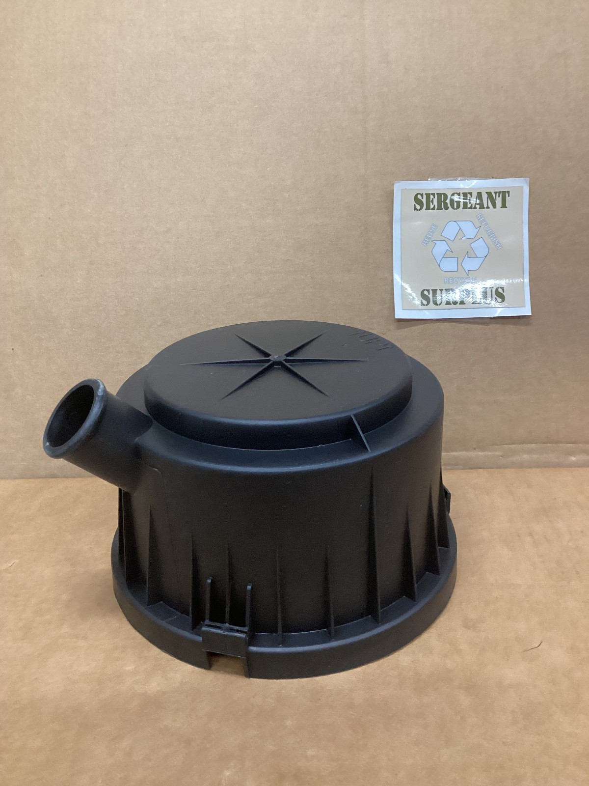 End housing, air cleaner Clark equip.pn#35393693 End housing, air cleaner Clark equip.pn#35393693