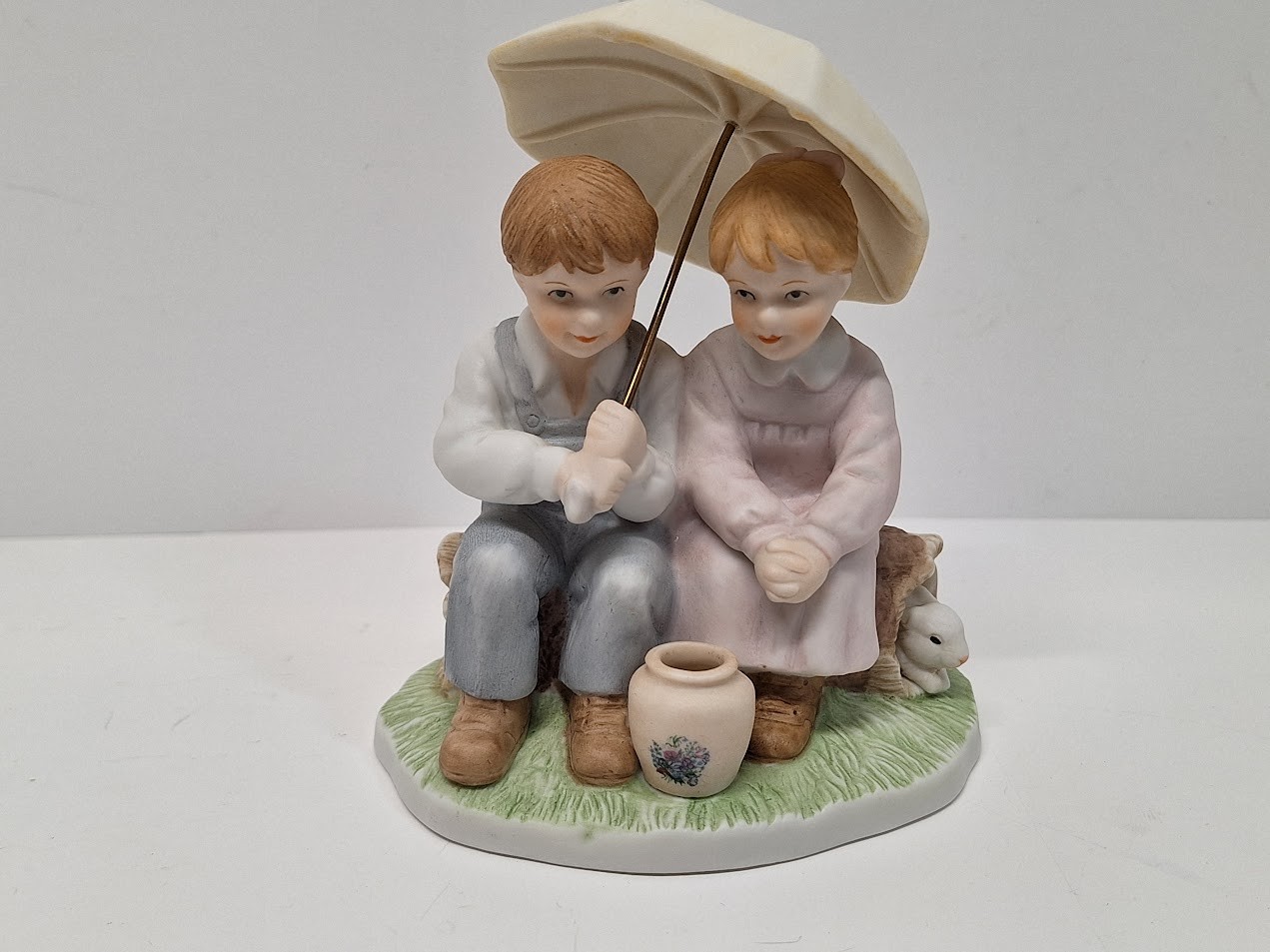 Vintage Potter\'s House Kids - Shower of Blessings  #68050 Figurine Porcelain