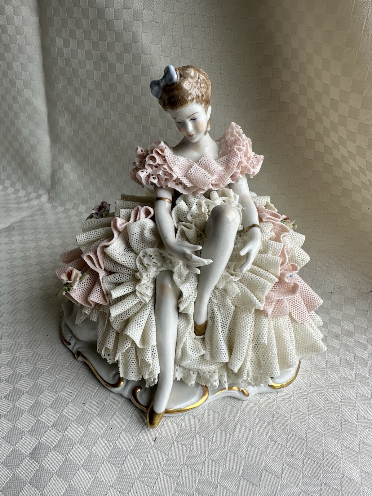 RARE Antique German Dresden Fritz Ackermann Lace Figurine 9.5\