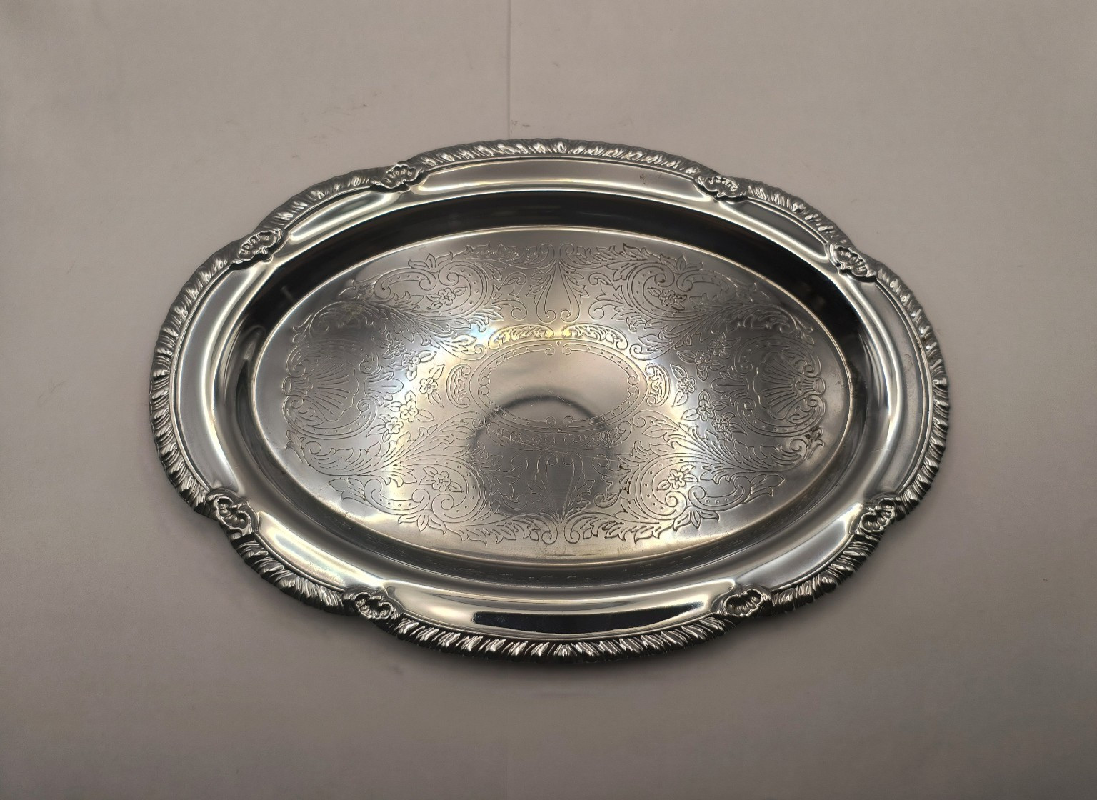 Vtg Irvinware Silver‑Plated Oval Serving Tray Ornate Scroll & Floral Design USA
