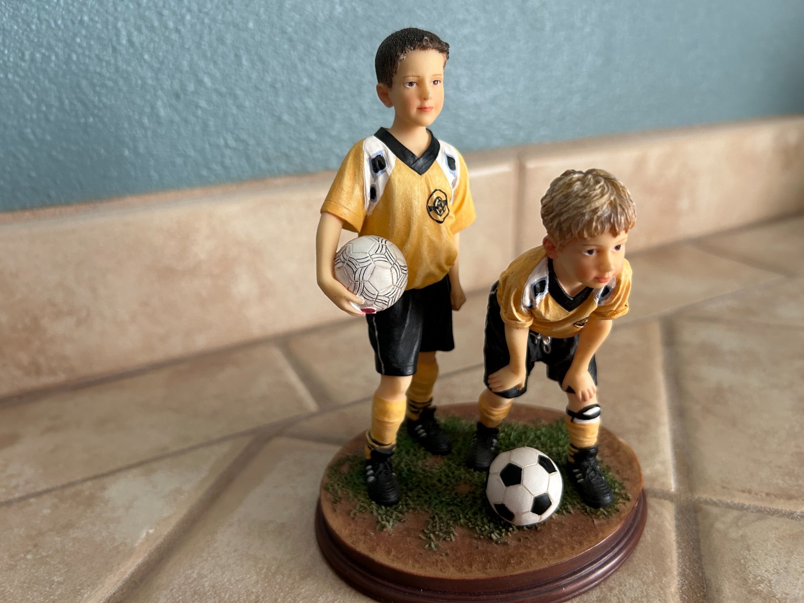 Kathy Fincher Demdaco Mama Says Figurine Goals Make Winners - 2010