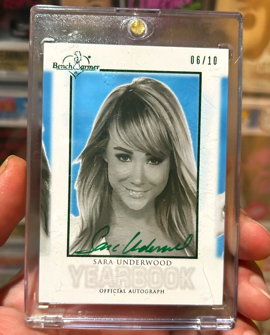 BenchWarmer Yearbook set 2014 Sara Underwood Auto #06/10 Green foil