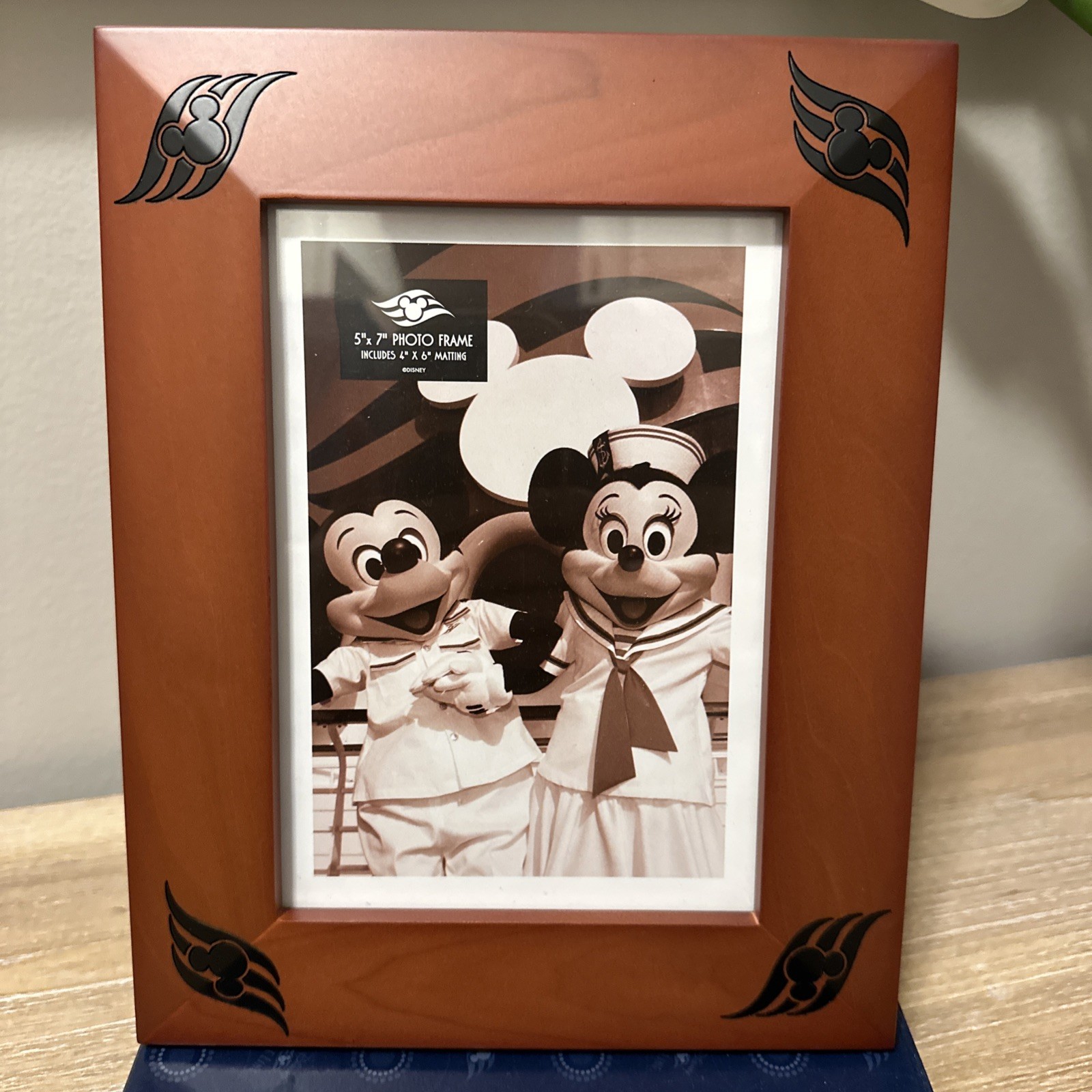 NIB Disney Cruise Line Wood Picture Frame Mickey Inlay 5x7 Disney Parks