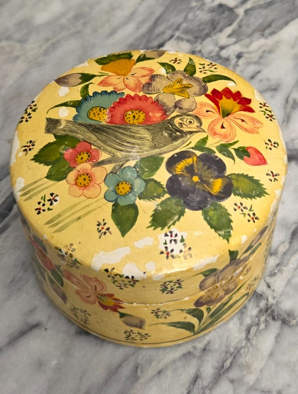 Vintage Hand-Painted Paper Mache Lacquered Trinket Box 3\