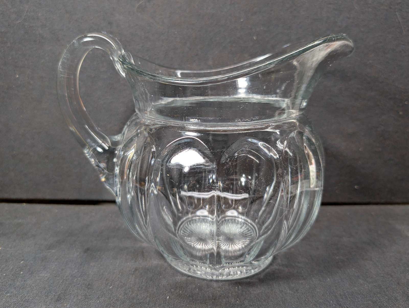 HEISEY COLONIAL PURITAN  SQUAT PITCHER, 16 OZ, APPROX. 5 1/4