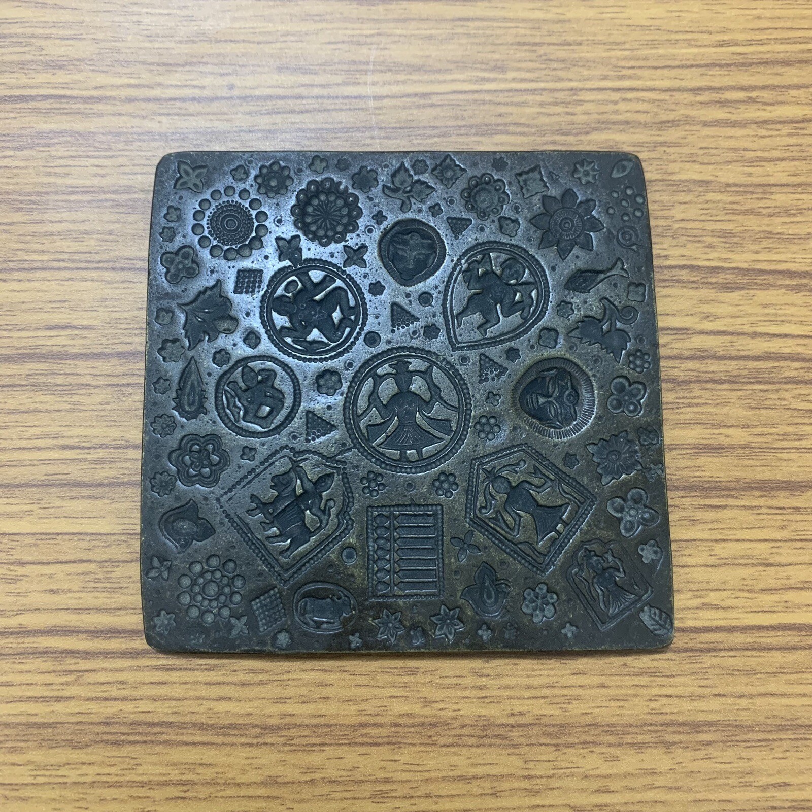 Early 18th C An antique old bell metal jewellery stamp die seal multiple pattern Early 18th C An antique old bell metal jewellery stamp die seal multiple pattern