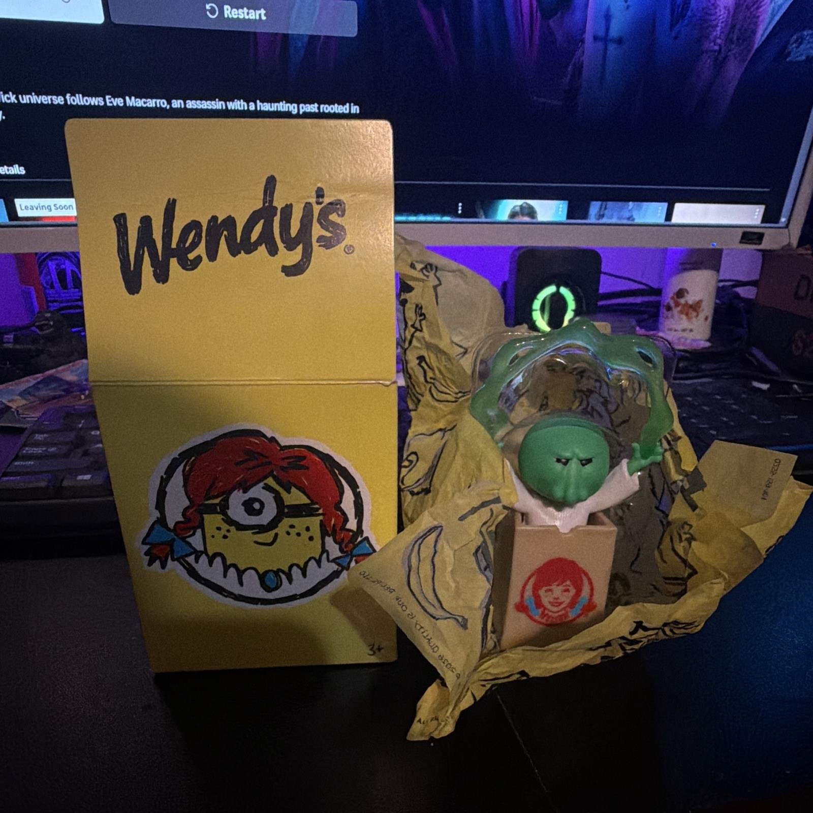 Wendy\'s Promotional Advertising Toy Figure w/ Logo Box, Fast Food, Multicolor