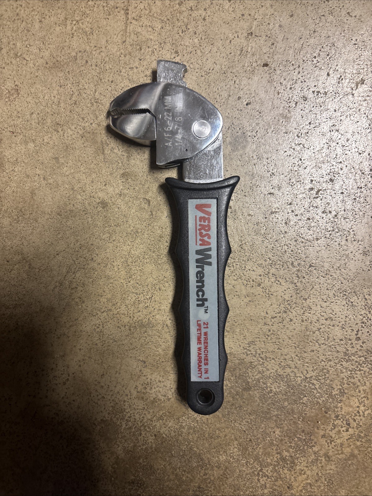 Versa Wrench: 21 Wrenches in 1: Self Adjusting A/F6 -22MM 1/4-7/8 Inch 
