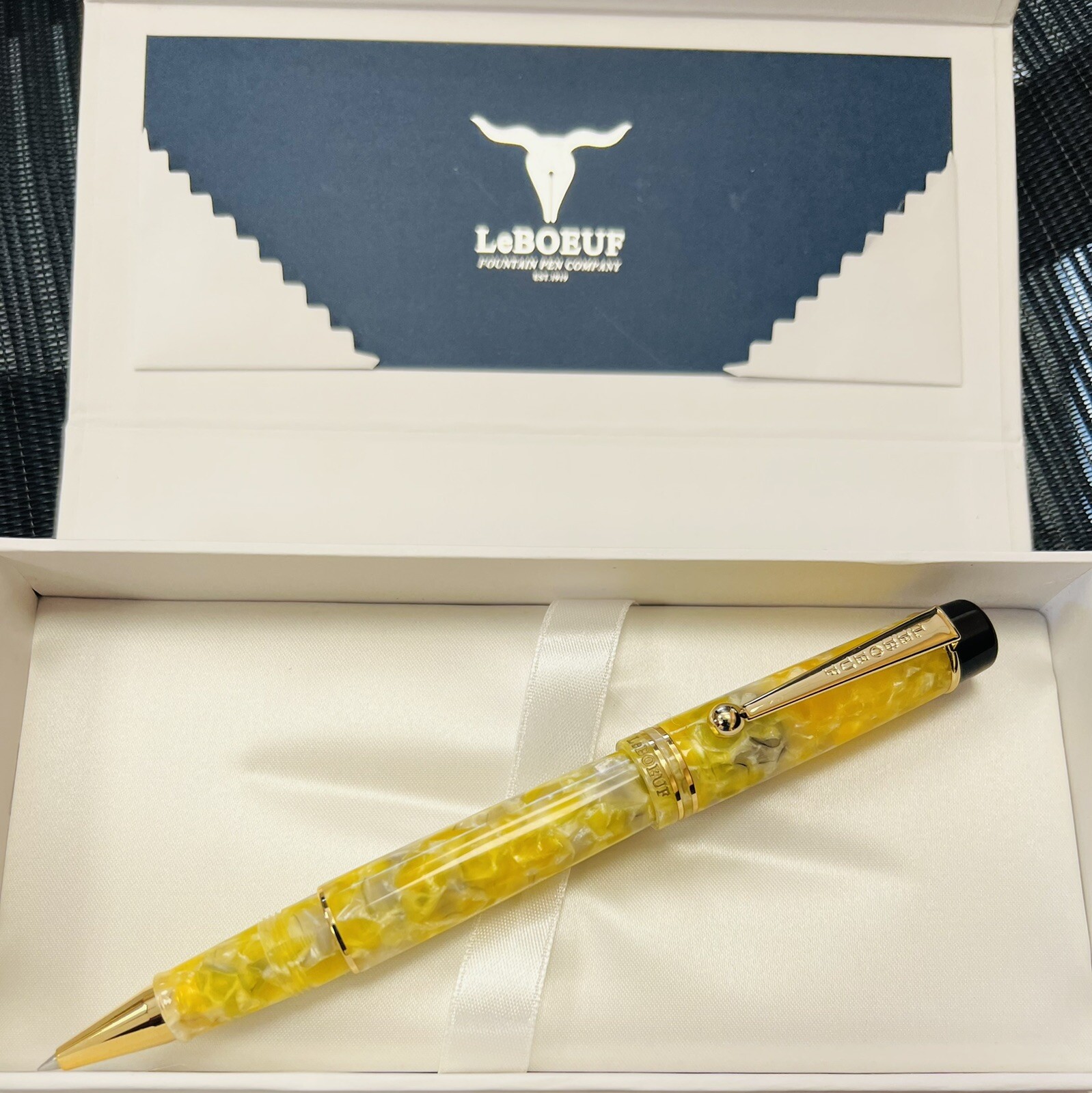Brand New 2022  LeBOEUF PILGRIM  ROLLER BALL PEN Desert yellow Pearl Pearl