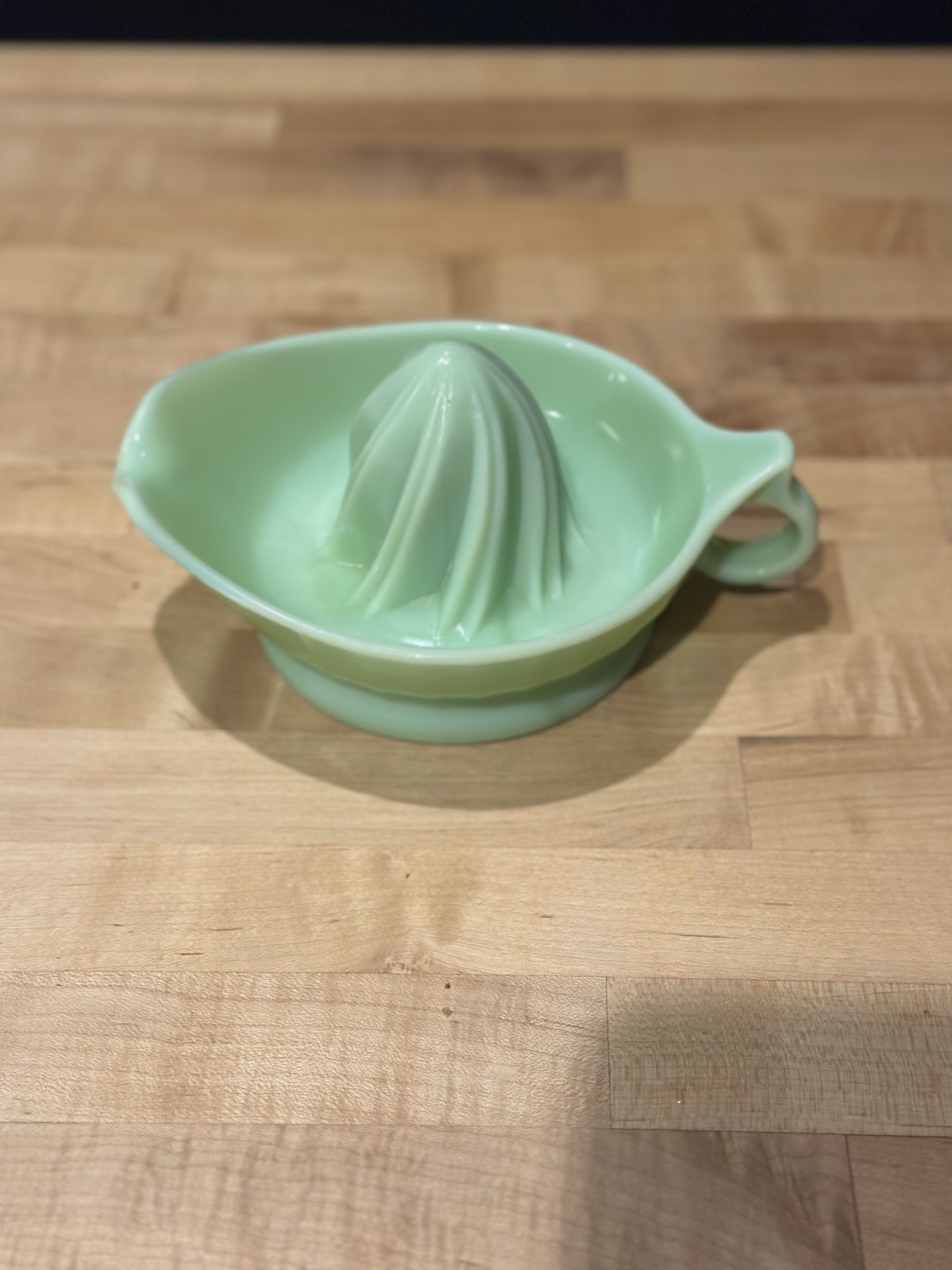 Vintage Jadeite Clambroth Reamer Juicer Green Marble Glass Beautiful Condition 