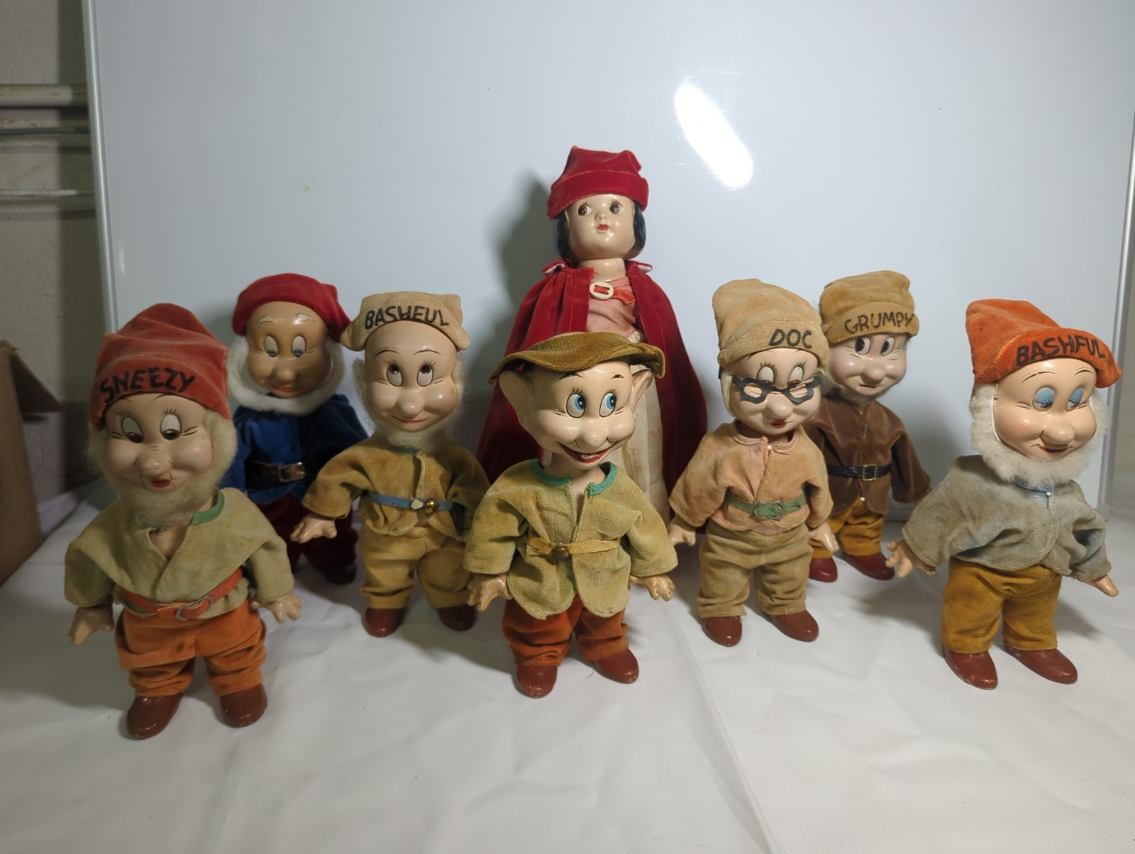 RARE 1938 KNICKERBOCKER Walt Disney Snow White Seven Dwarves set of 8 Dolls