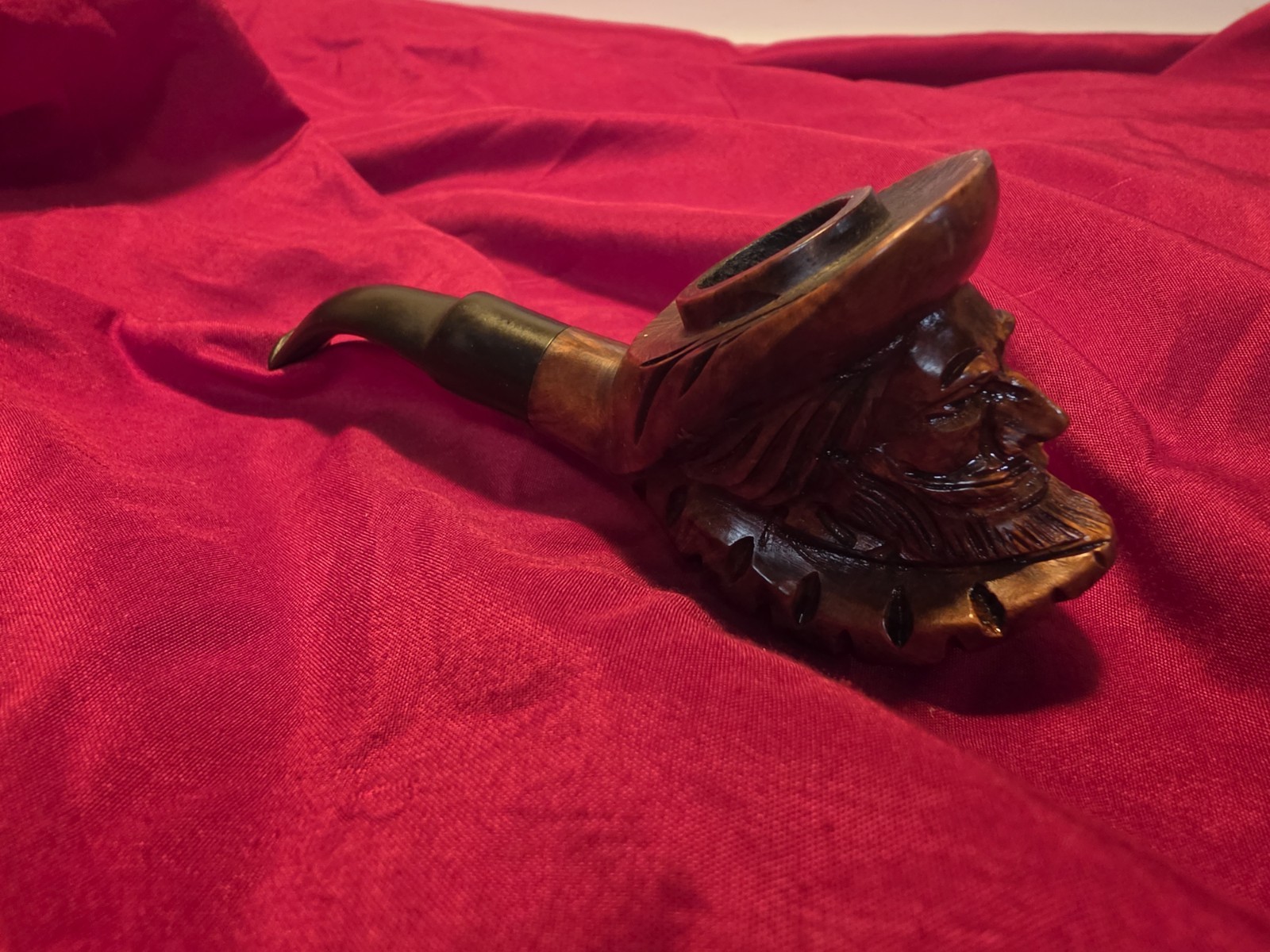Vintage Sir Walter Raleigh Figural Hand Carved Italy Briar Smoking Pipe Vintage Sir Walter Raleigh Figural Hand Carved Italy Briar Smoking Pipe