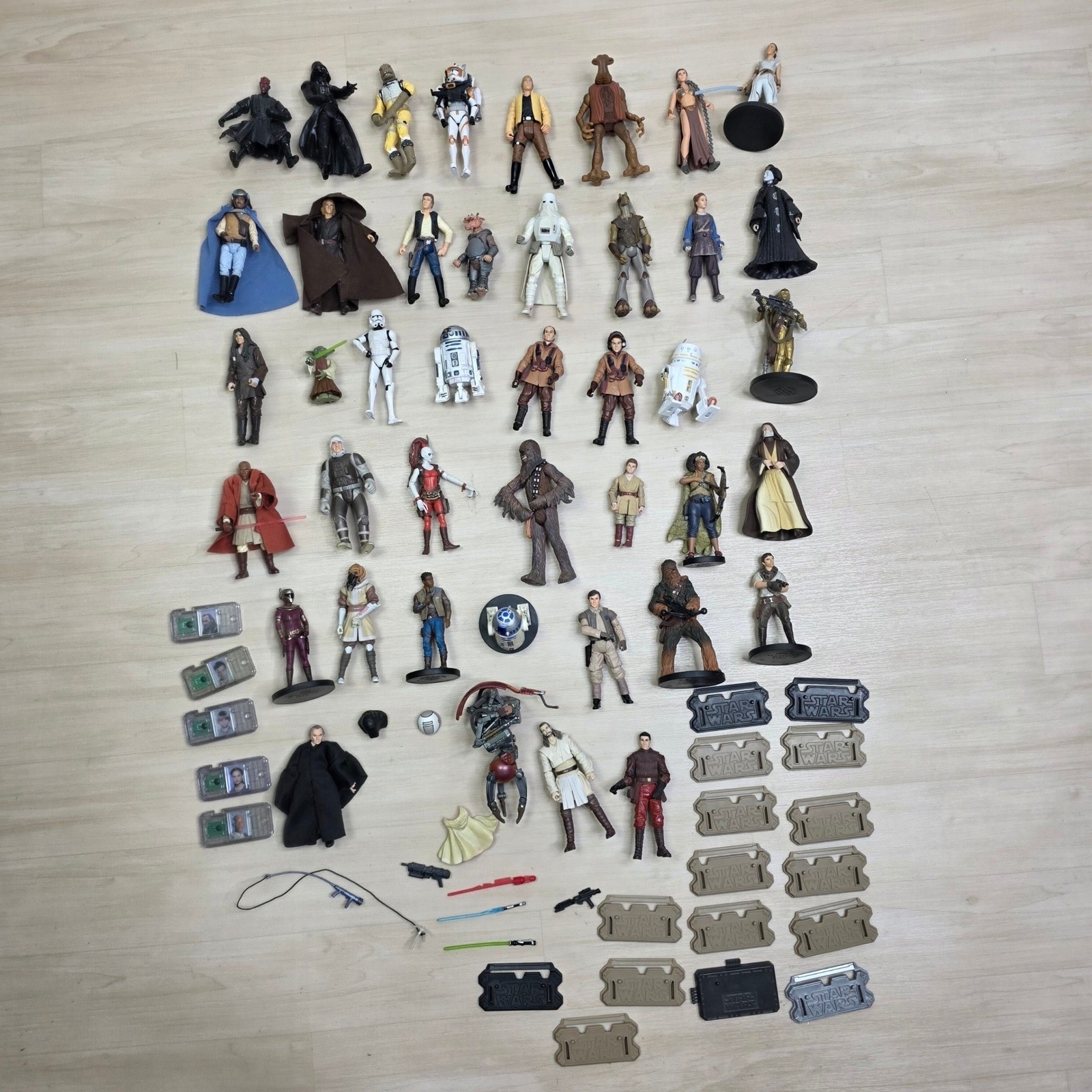 72 Piece Vintage Star Wars Action Figure Lot CommTech Stands R2-D2 Hans Solo