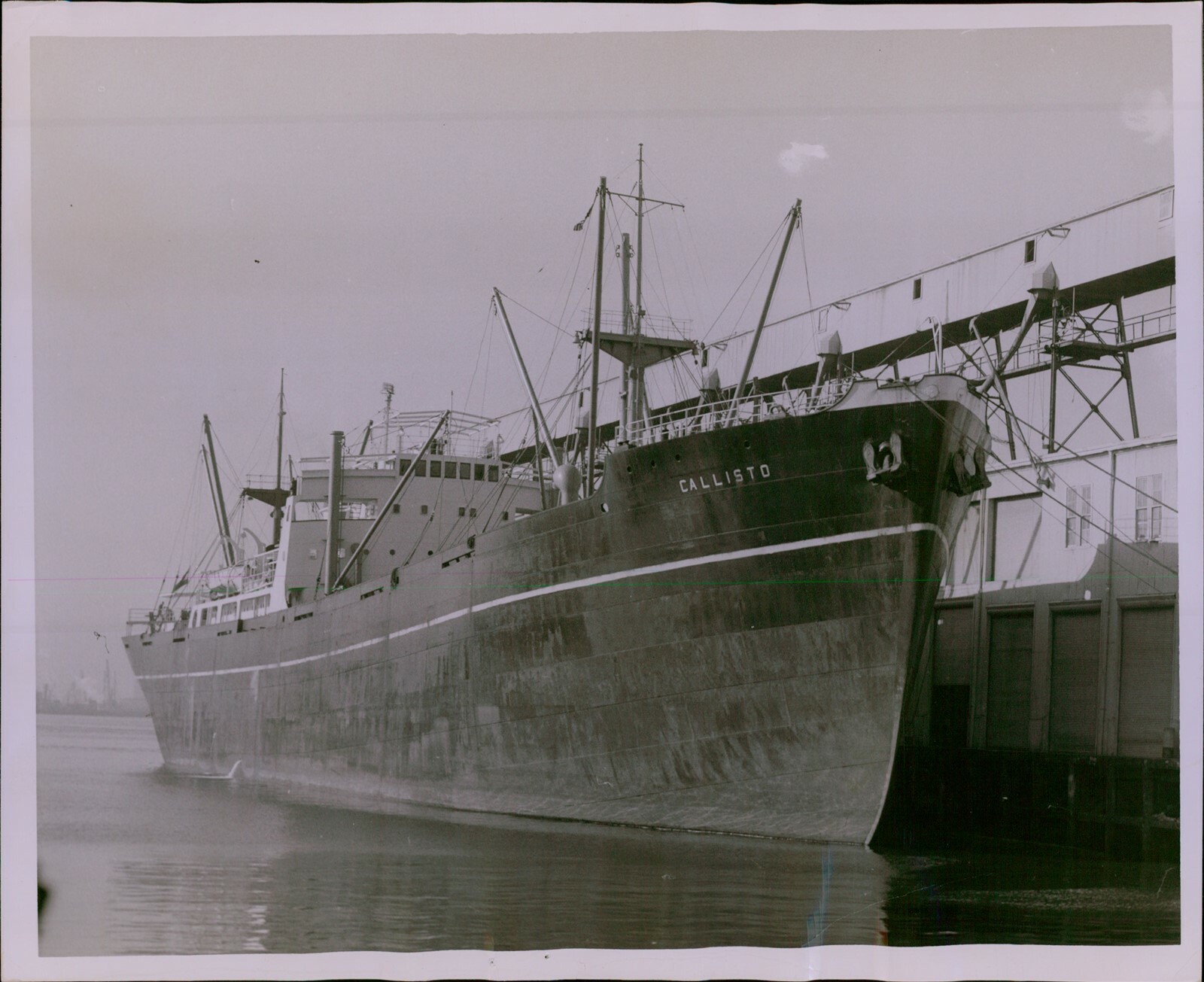 LG889 1956 Original Arthur Howard Photo BOSTON WATERFRONT STRIKE Callisto Ship LG889 1956 Original Arthur Howard Photo BOSTON WATERFRONT STRIKE Callisto Ship