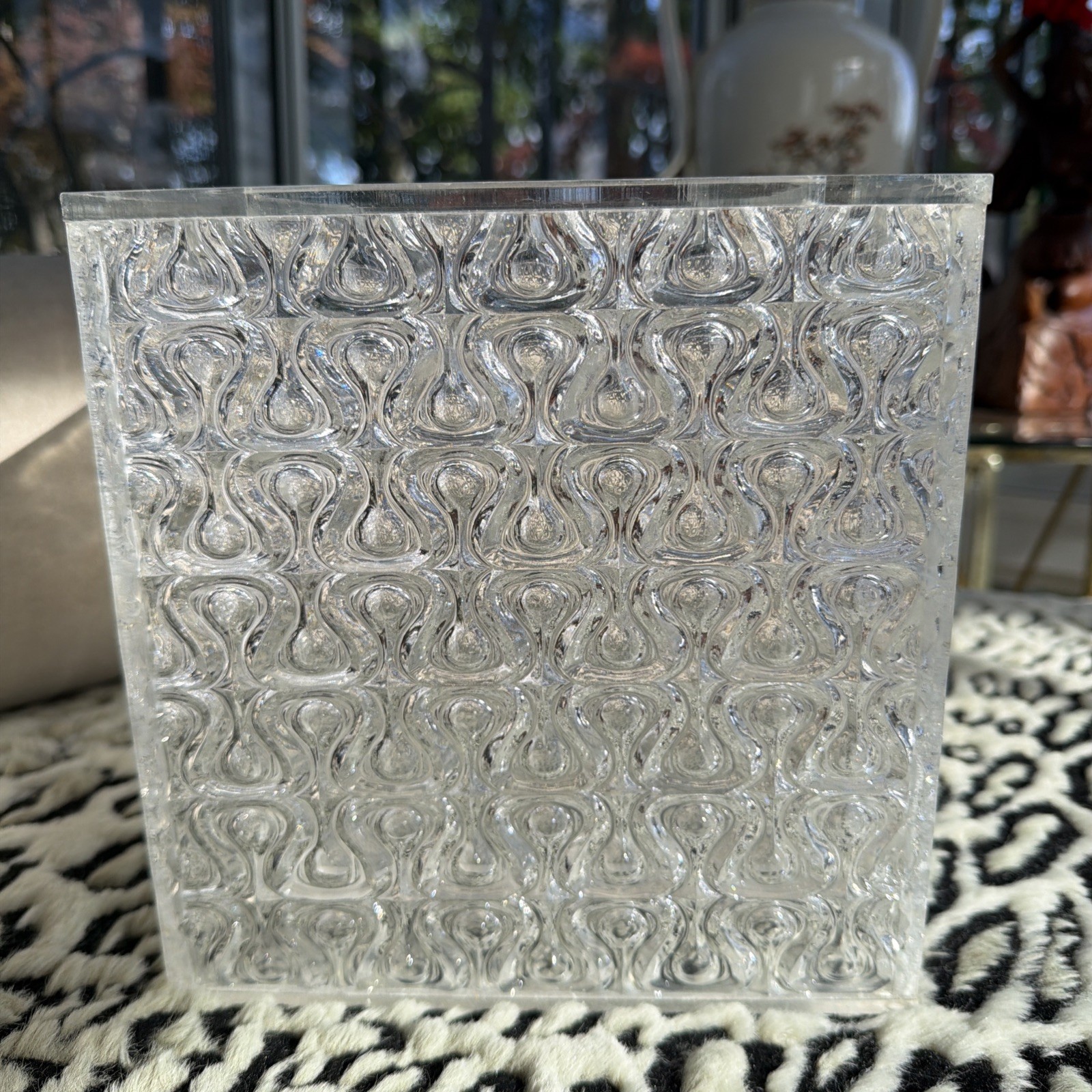 Vtg Rare Acrylic Lucite Cube Insulated Ice Bucket Double Walls 9”, 1.5 Thickness Vtg Rare Acrylic Lucite Cube Insulated Ice Bucket Double Walls 9”, 1.5 Thickness